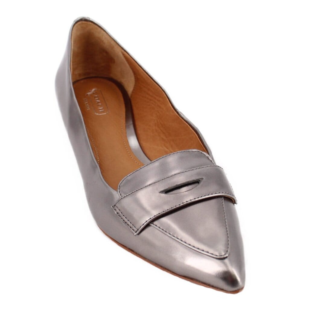 COACH LEATHER LOAFERS SILVER 8 US