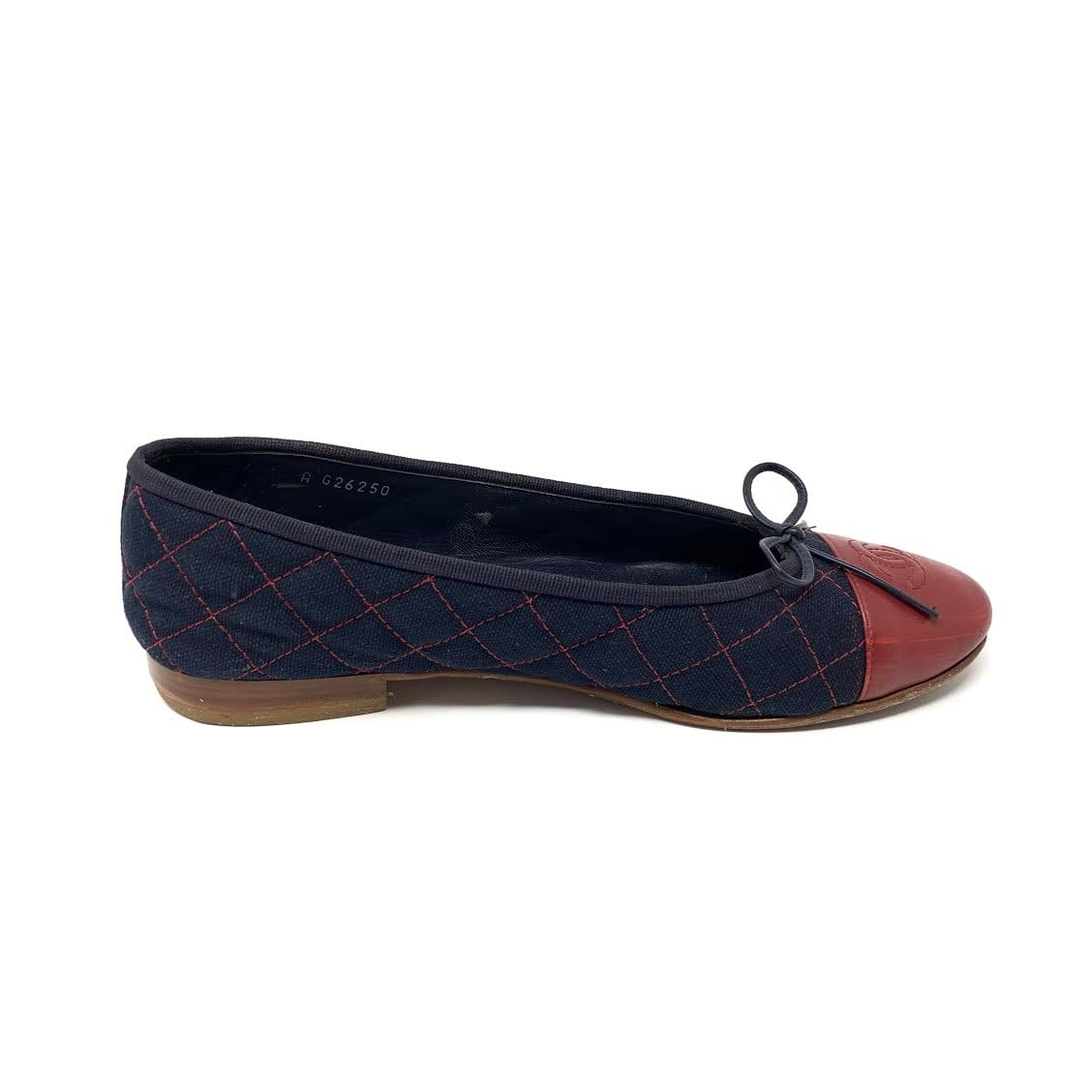 Chanel Cap-Toe Ballet Flats - Size 38