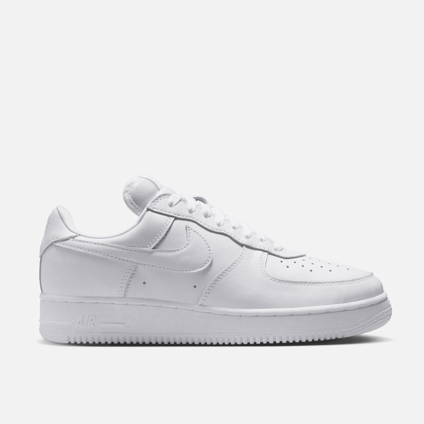 Nike AIR FORCE 1 `01 "TRIPLE WHITE"