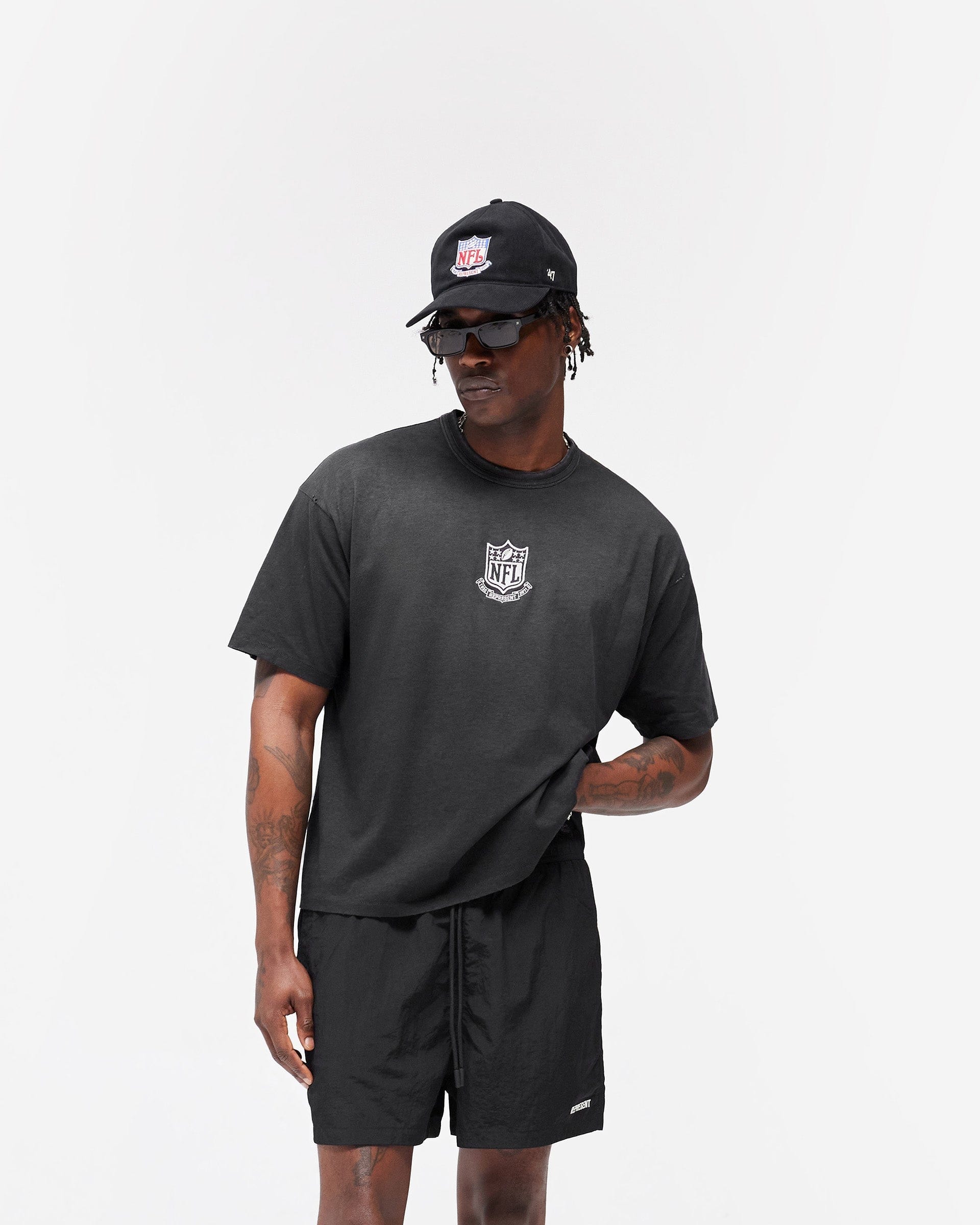Exclusives NFL Shield x Represent T-Shirt - Stained Black