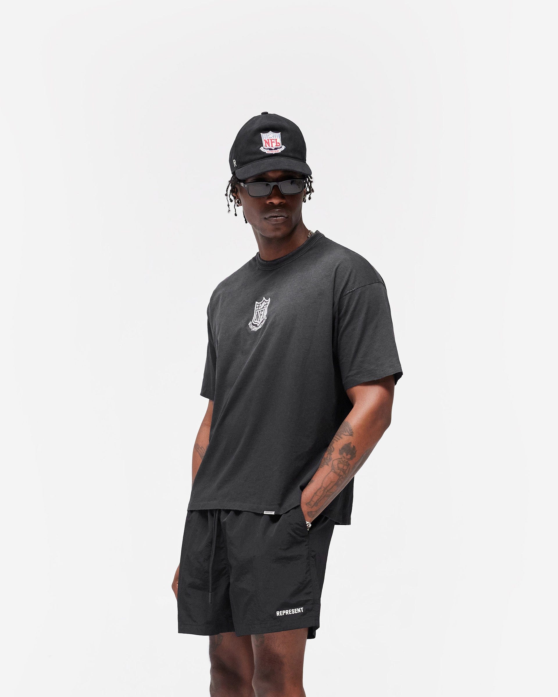 Exclusives NFL Shield x Represent T-Shirt - Stained Black