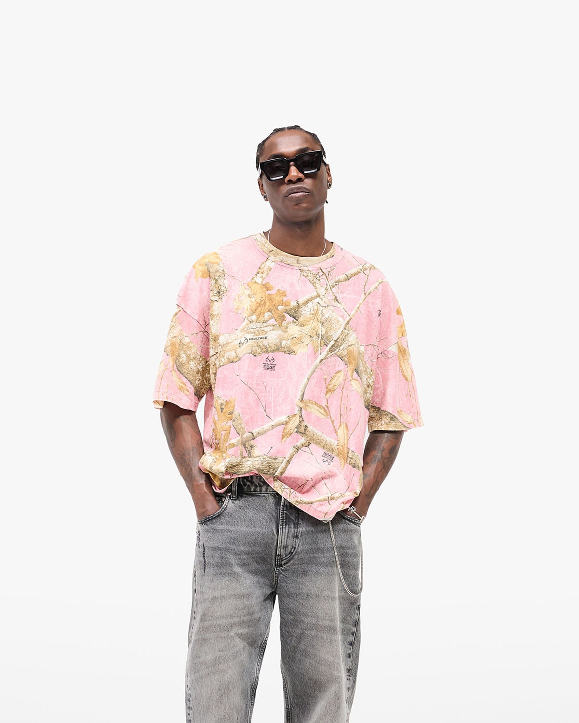 FW25 Other Realtree® T-Shirt - Washed Pink Camo