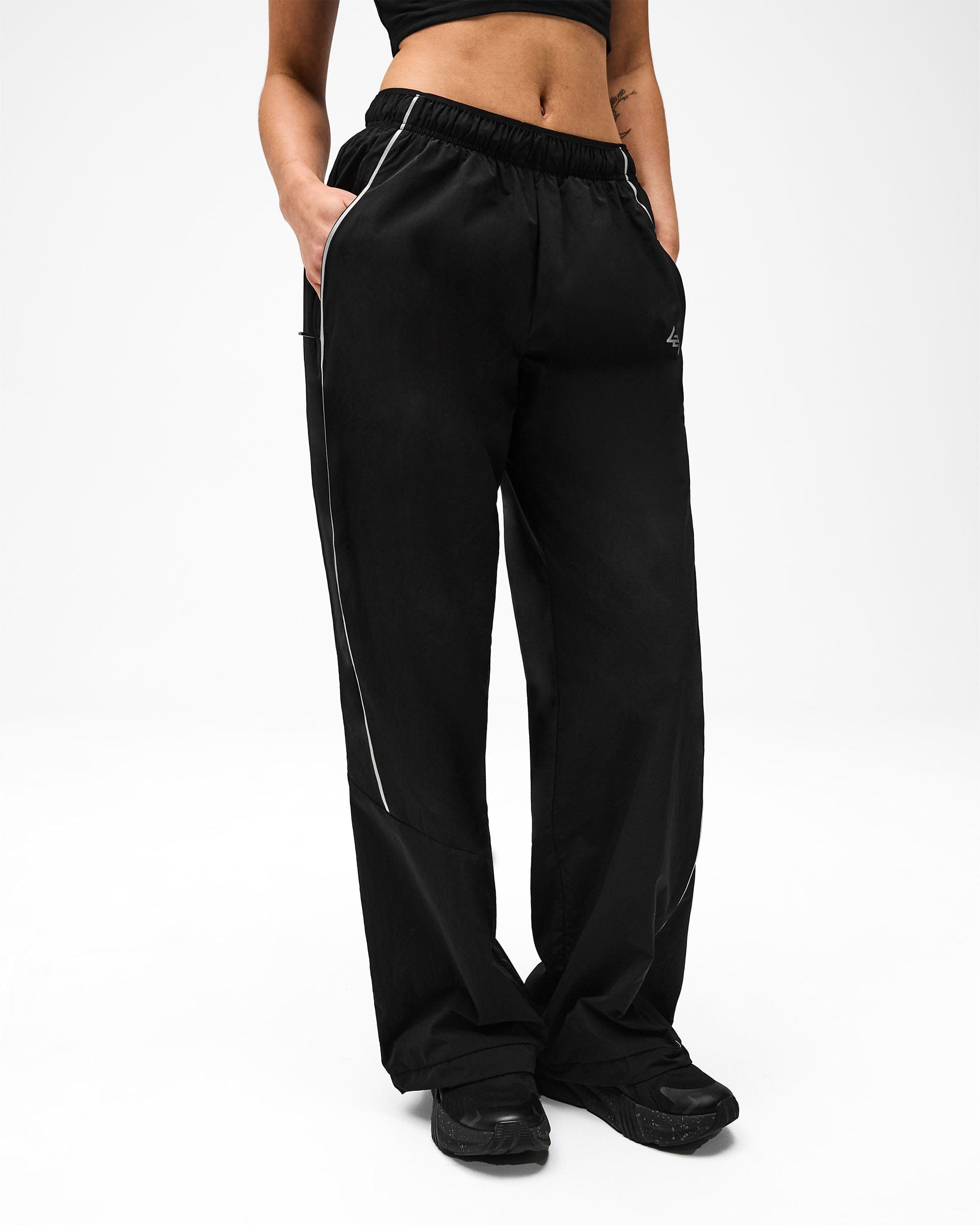 Womens 247 247 Flash Track Jogger - Black