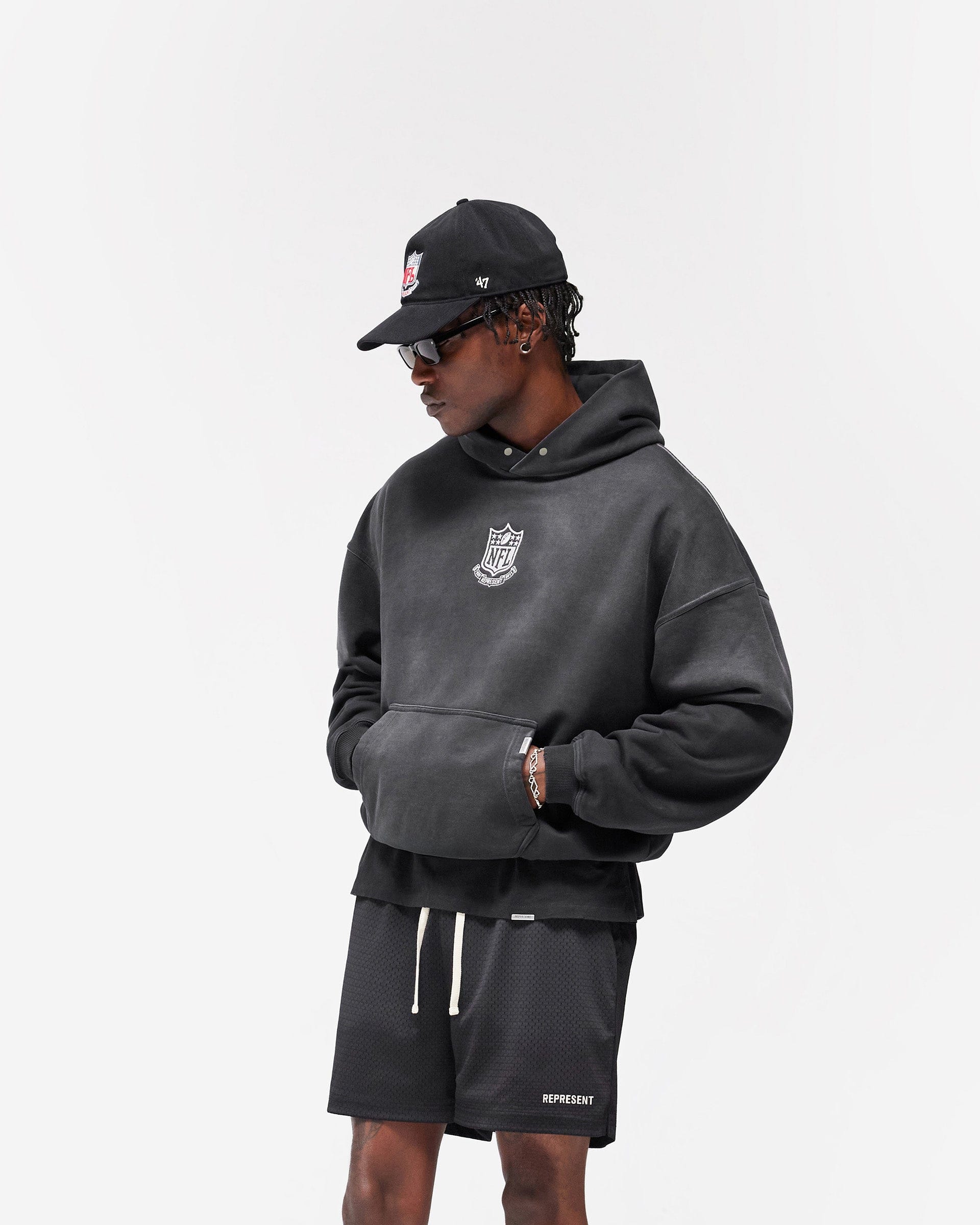 Exclusives NFL Shield x Represent Hoodie - Stained Black