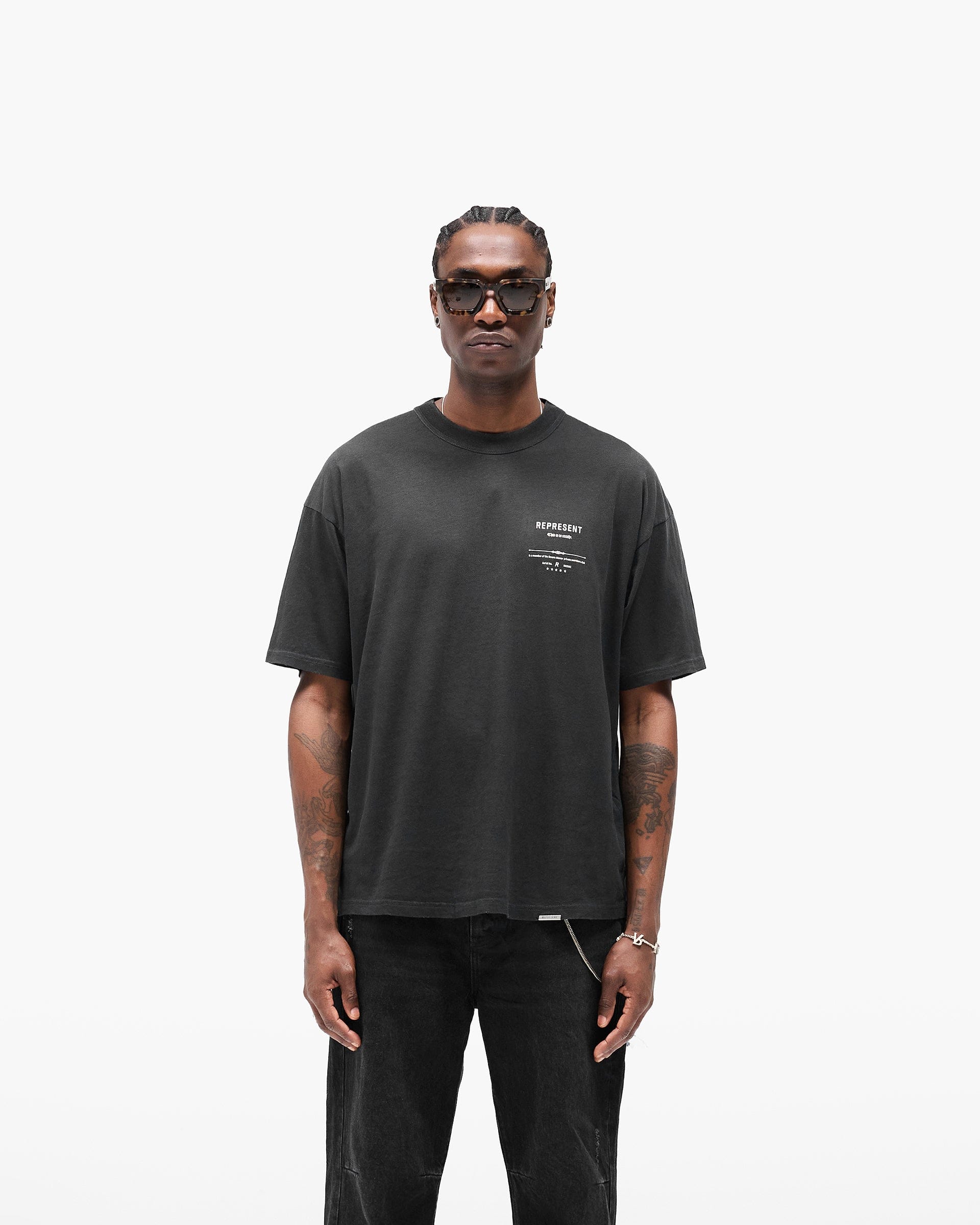 SC25 Revere Manor T-Shirt - Stained Black