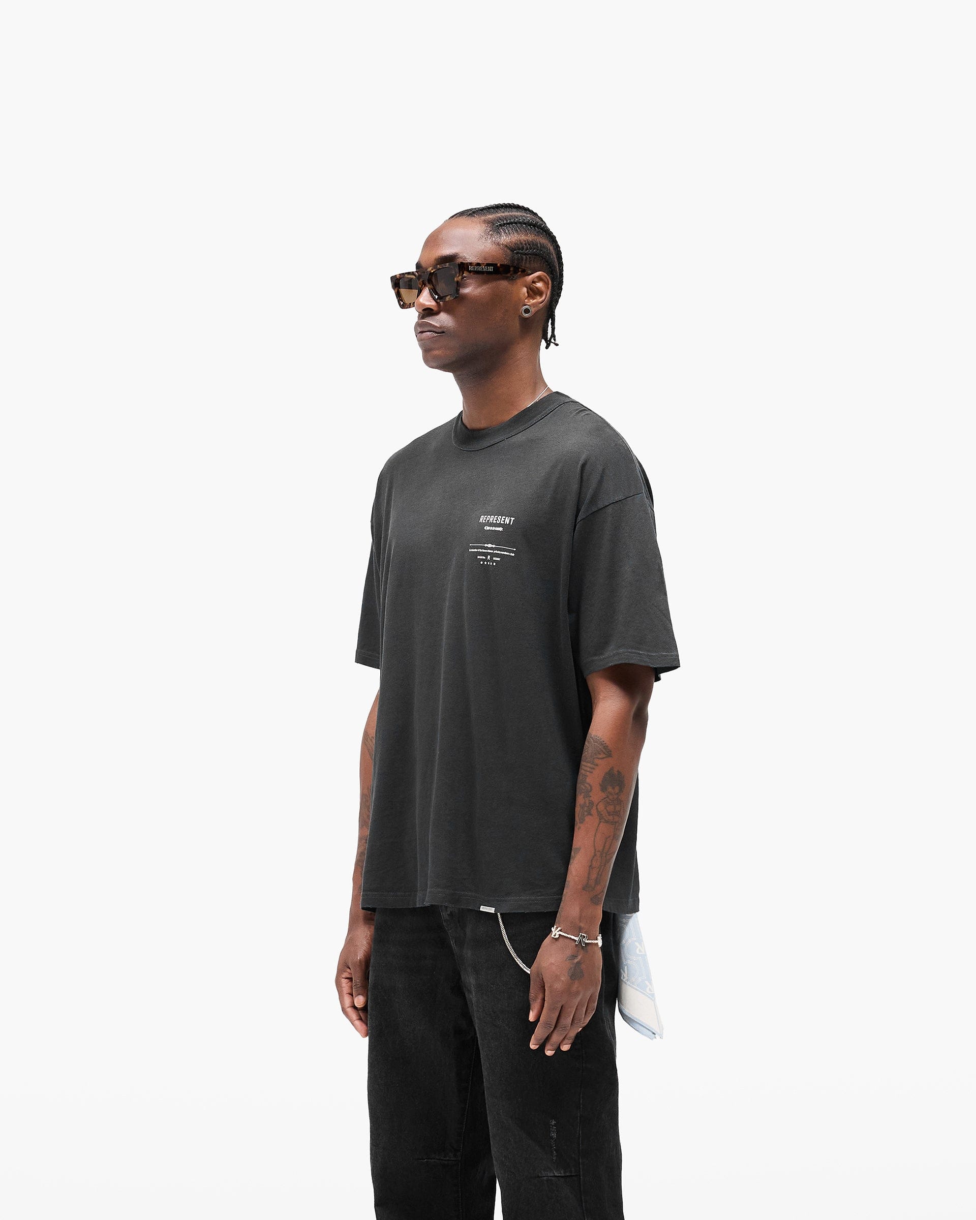 SC25 Revere Manor T-Shirt - Stained Black