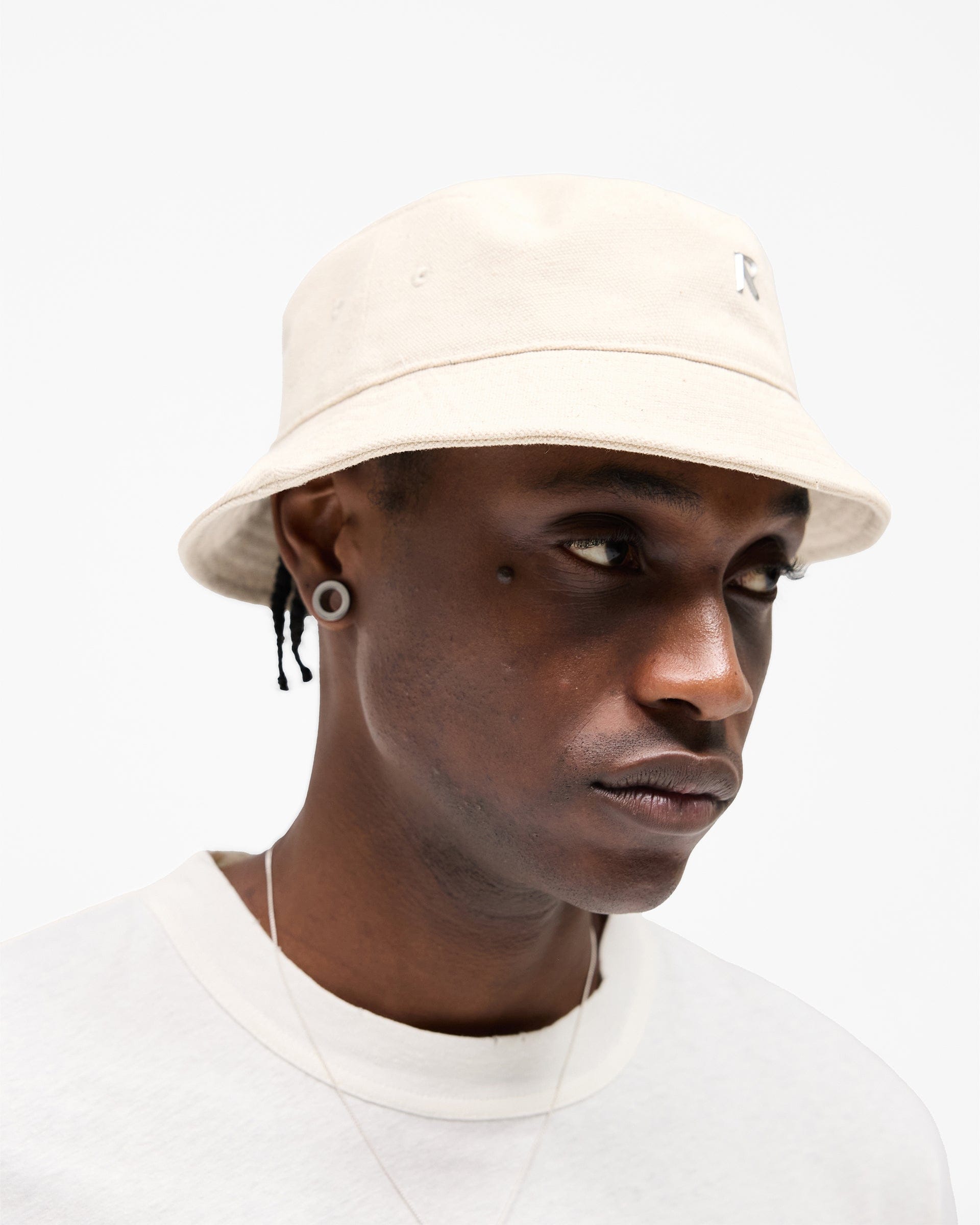 SC25 Initial Bucket Hat - Champagne