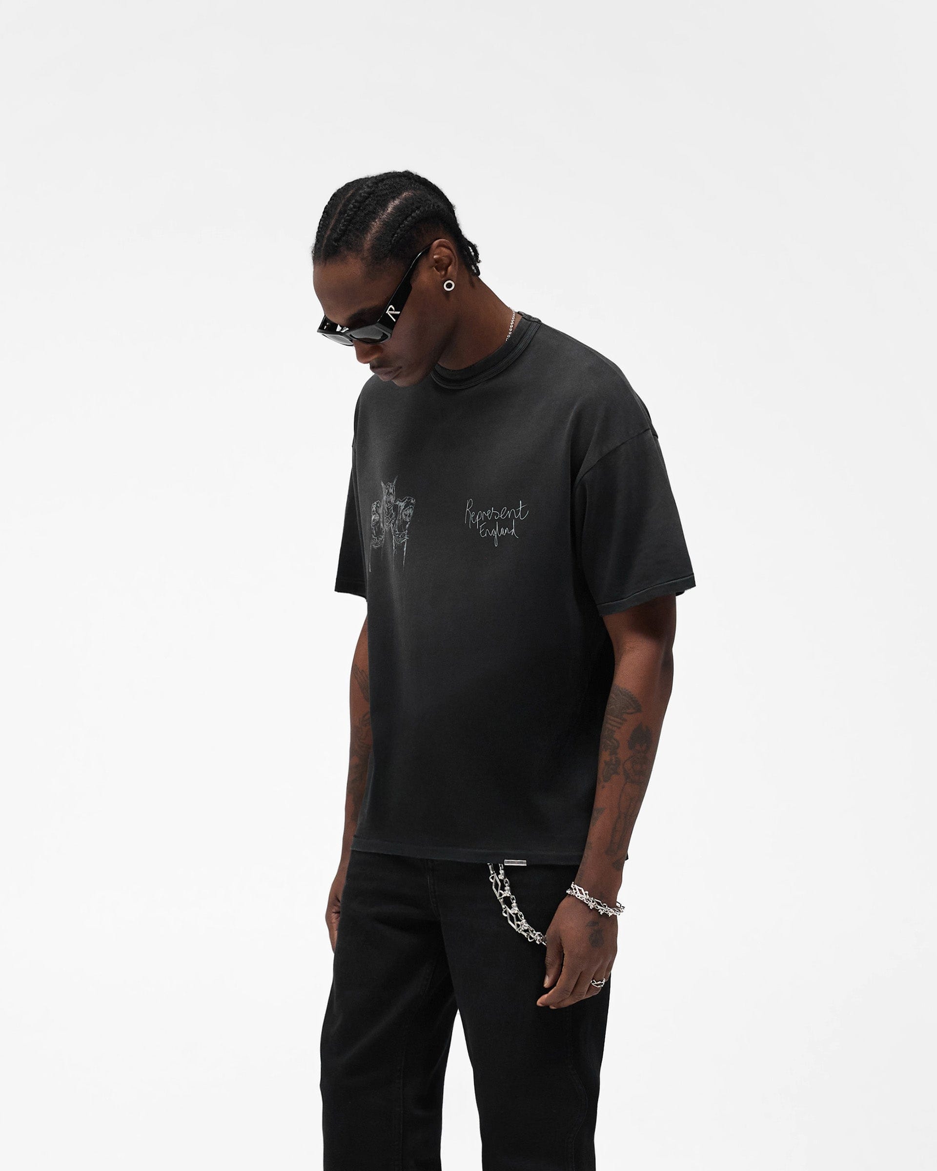 FW25 Hand Drawn Thoroughbred T-Shirt - Aged Black