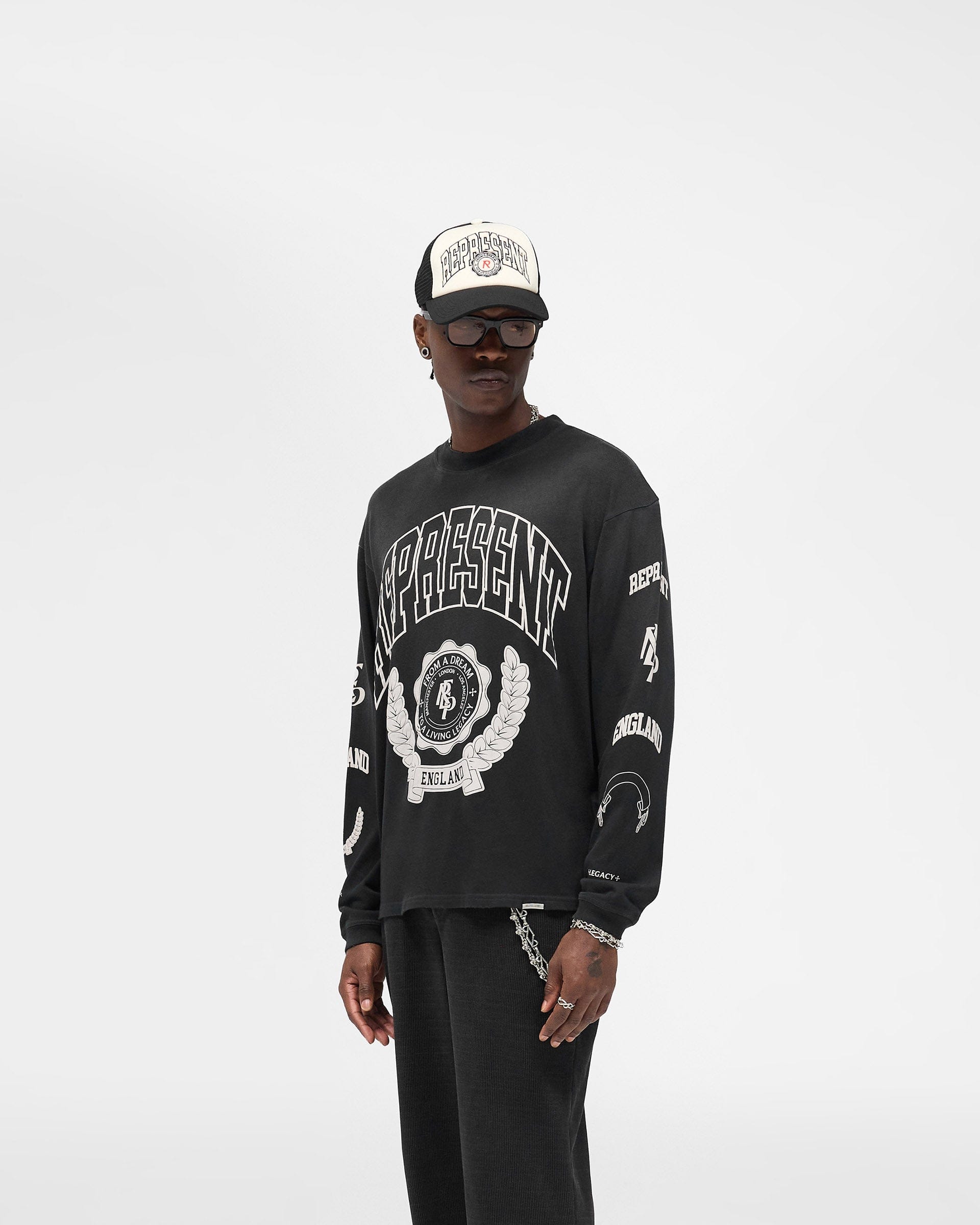 FW25 Legacy Crest Long Sleeve T-Shirt - Stained Black