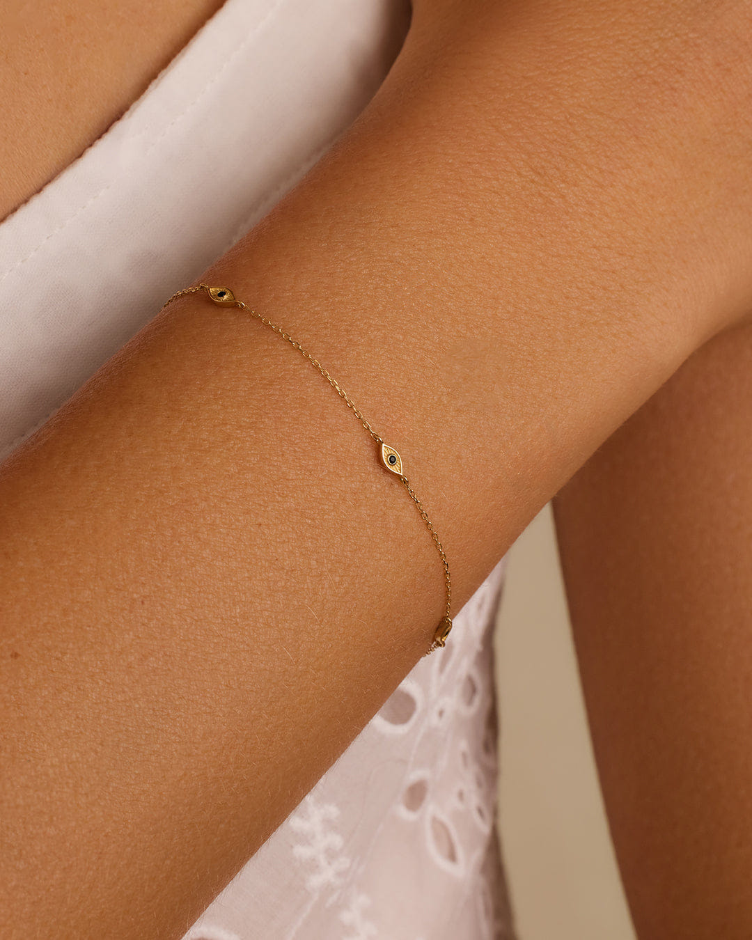 Fine 14K Gold Black Onyx Evil Eye Bracelet