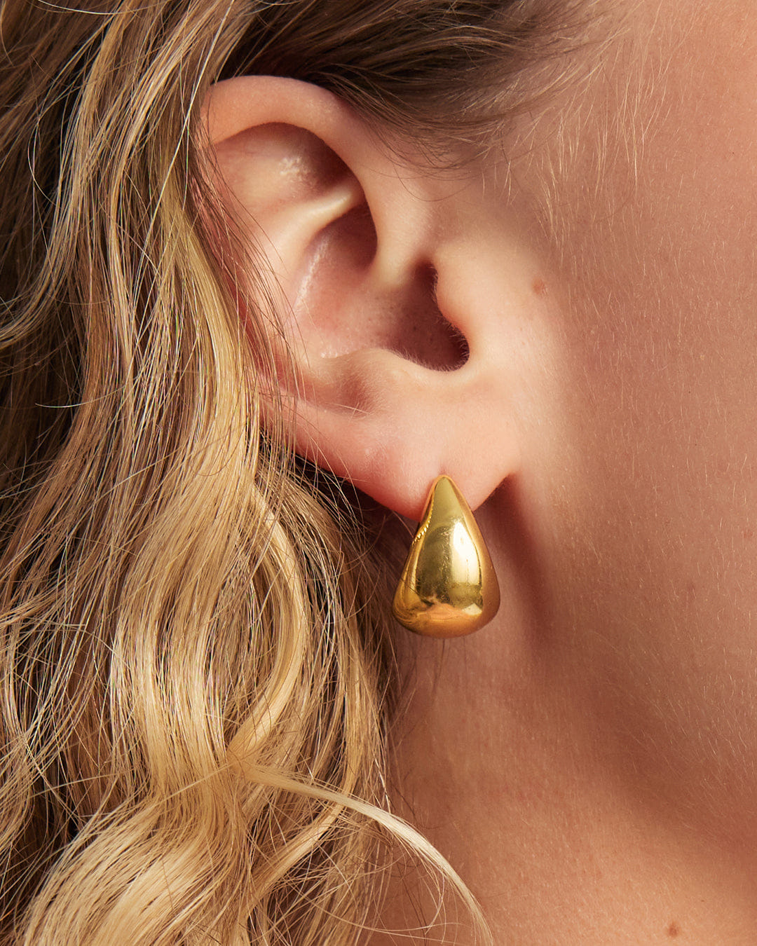 Spring 2024 Fashion Banks Earrings