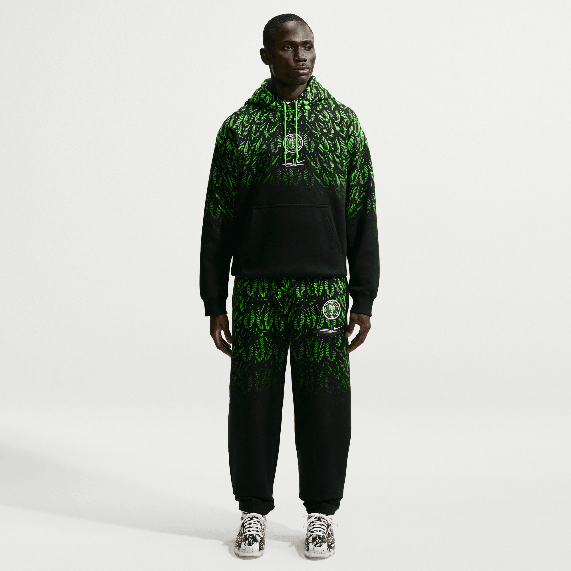 Nike NIGERIA X SLAWN X NIKE "X2" FLEECE PANT - BLACK / POISON GREEN