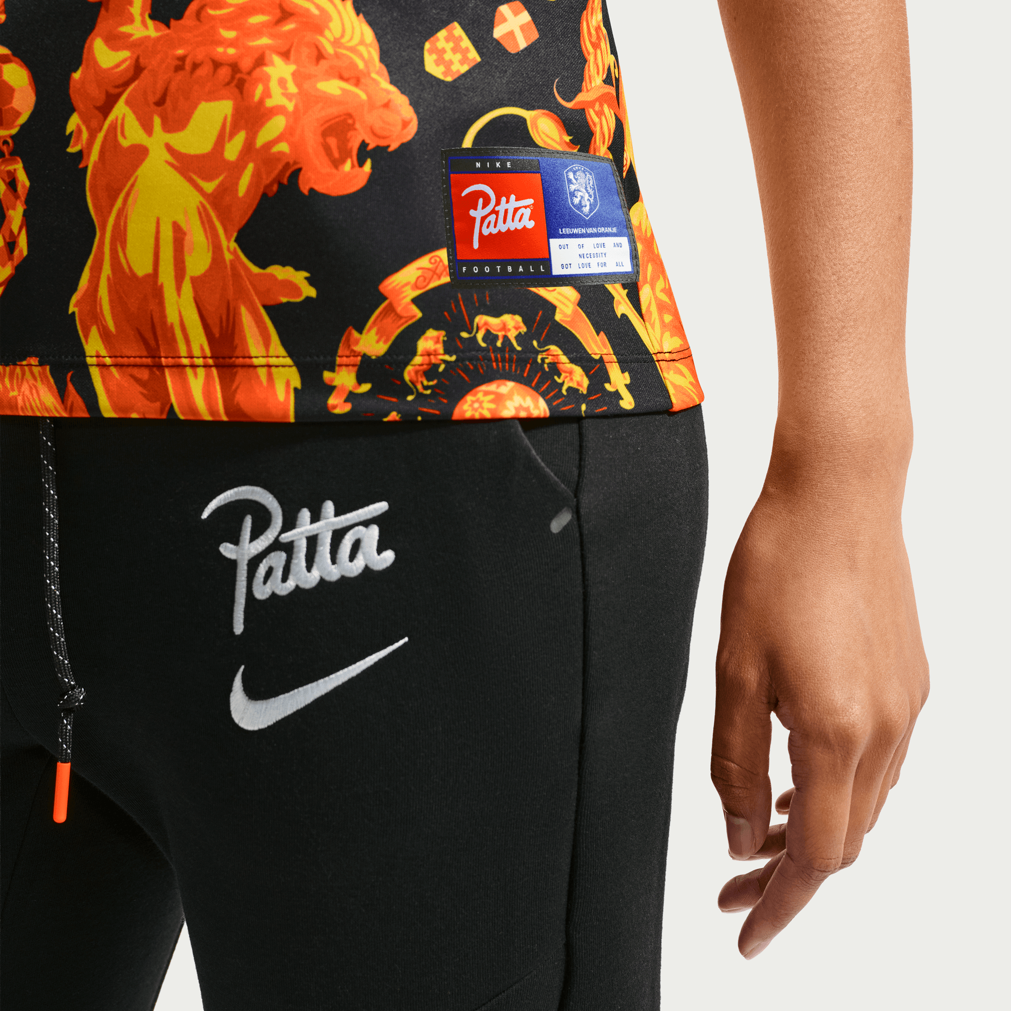 Nike NETHERLANDS X PATTA X NIKE "X2" WMNS PREMATCH JERSEY - BLACK / ORANGE