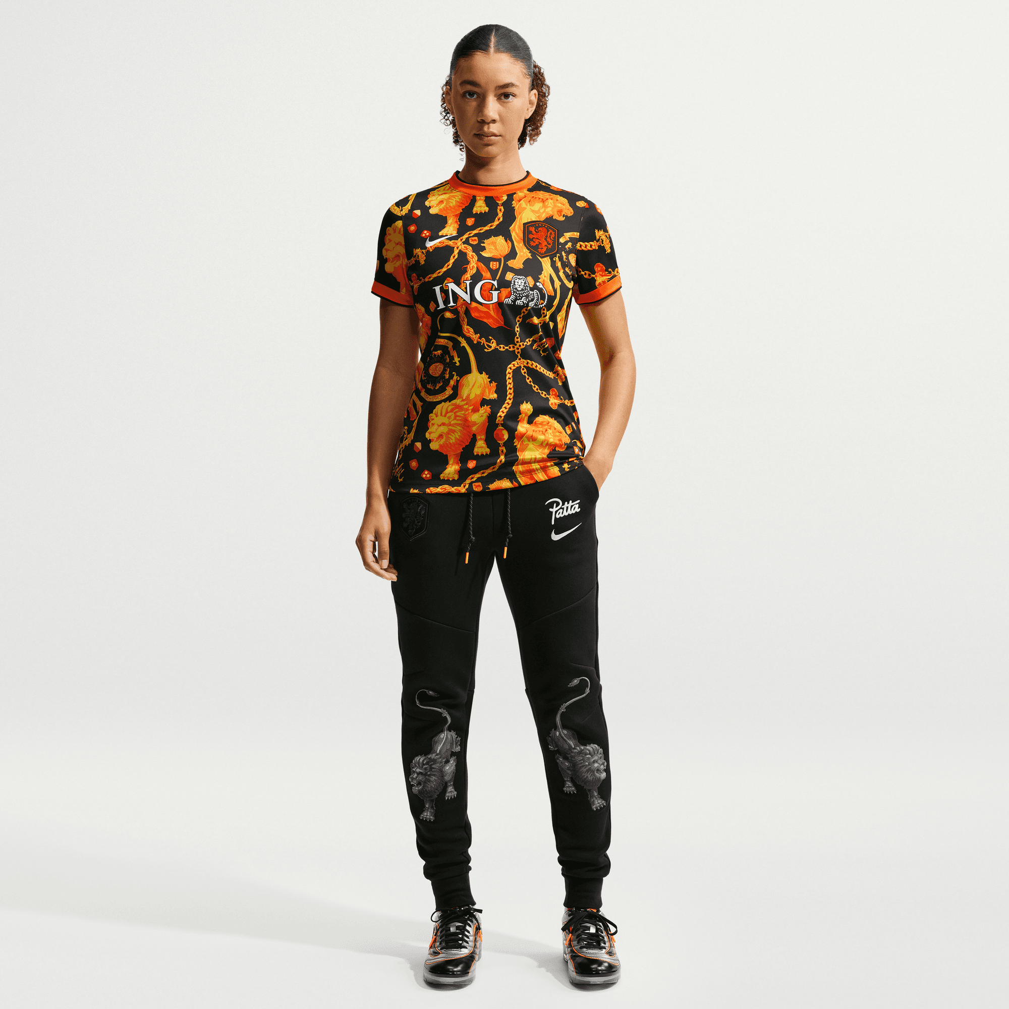 Nike NETHERLANDS X PATTA X NIKE "X2" WMNS PREMATCH JERSEY - BLACK / ORANGE
