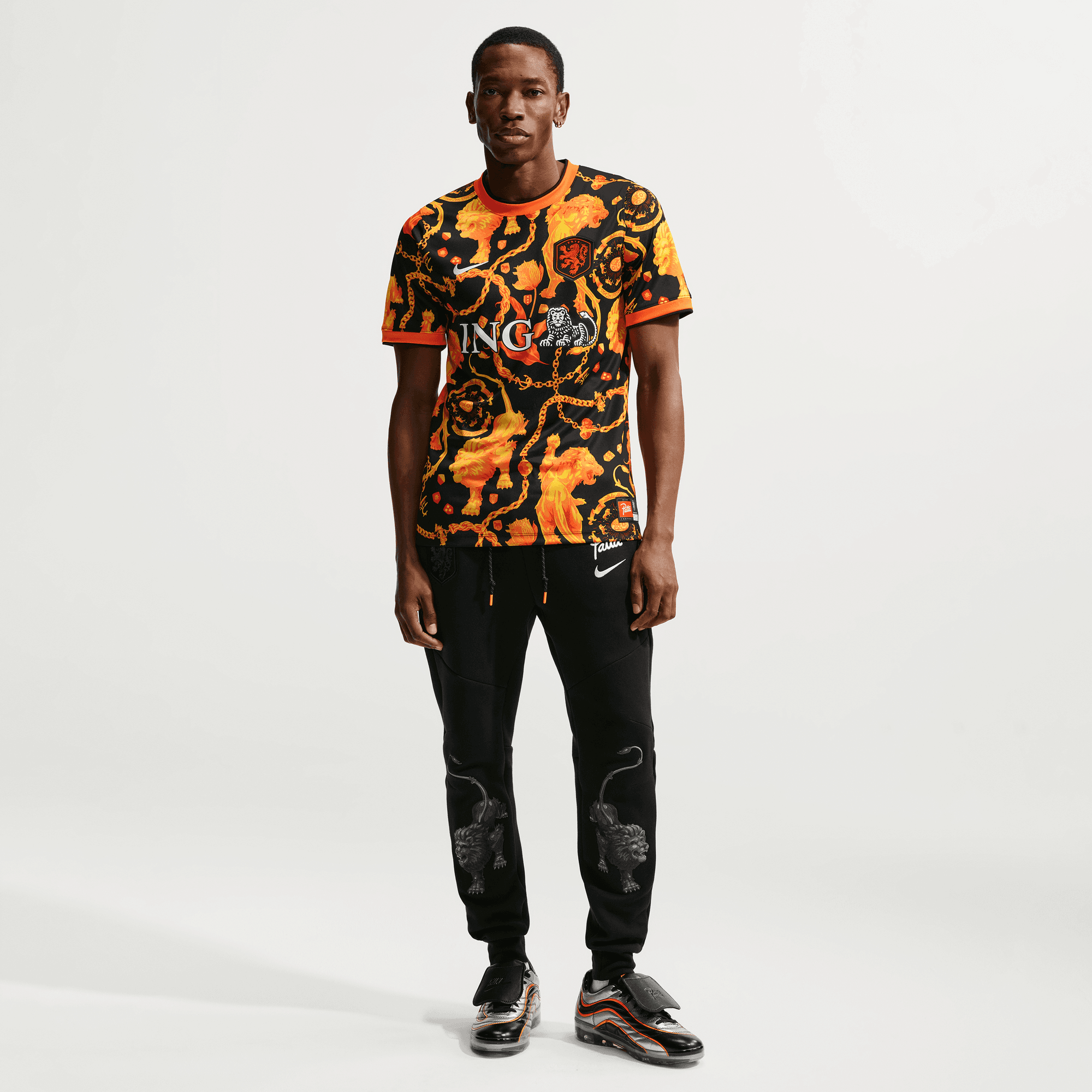 Nike NETHERLANDS X PATTA X NIKE "X2" PREMATCH JERSEY - BLACK / ORANGE