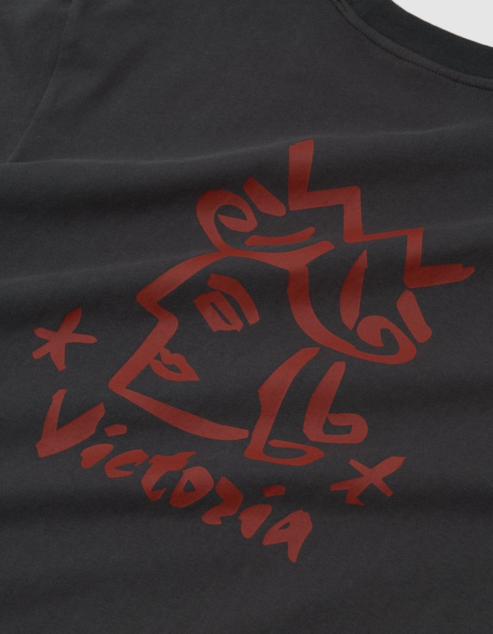 Victoria HK Sharpie QH Tee – Charcoal