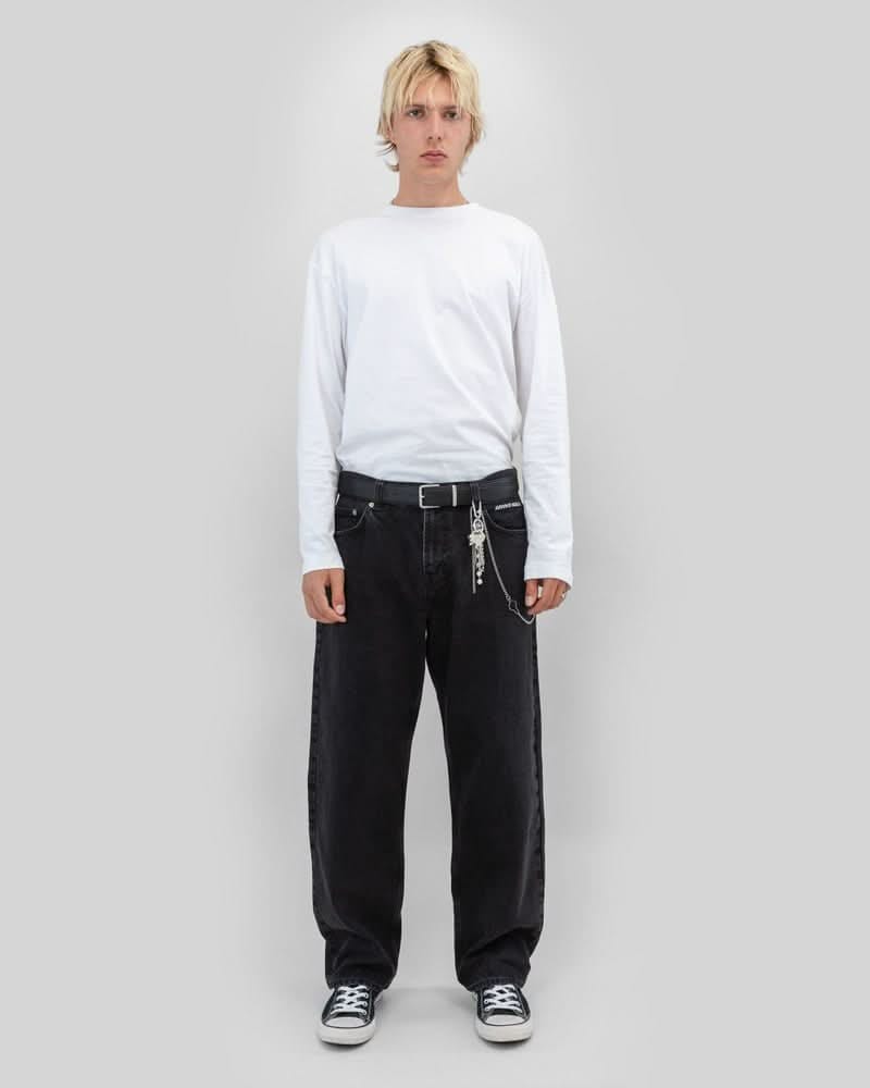 Beyond Medals Loose Jeans – Black