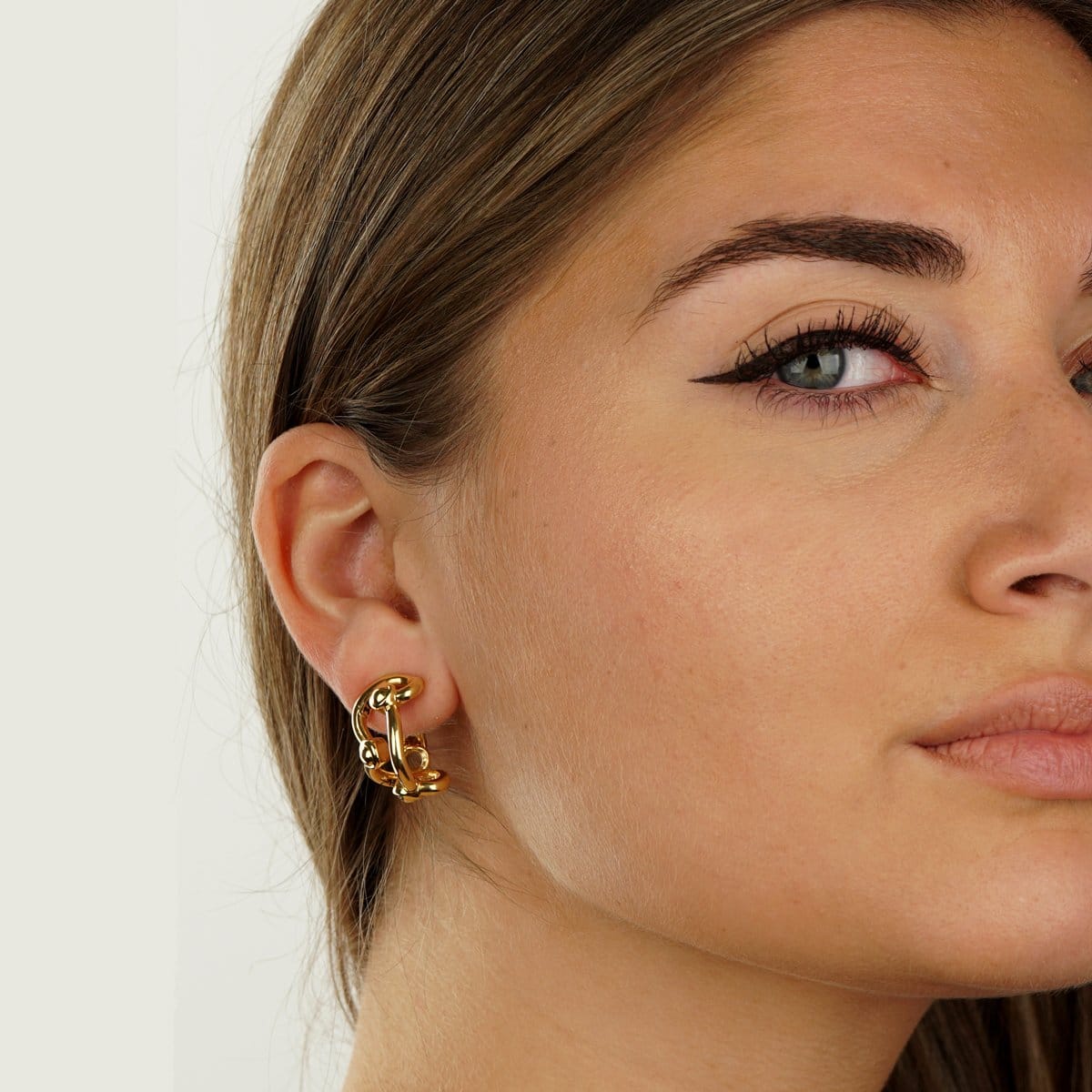 Chanel Vintage 18k Yellow Gold Hoop Earrings
