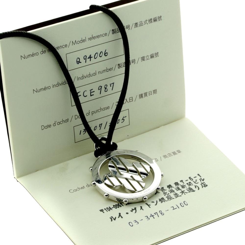 Louis Vuitton Flower 18k White Gold Leather Pendant Necklace