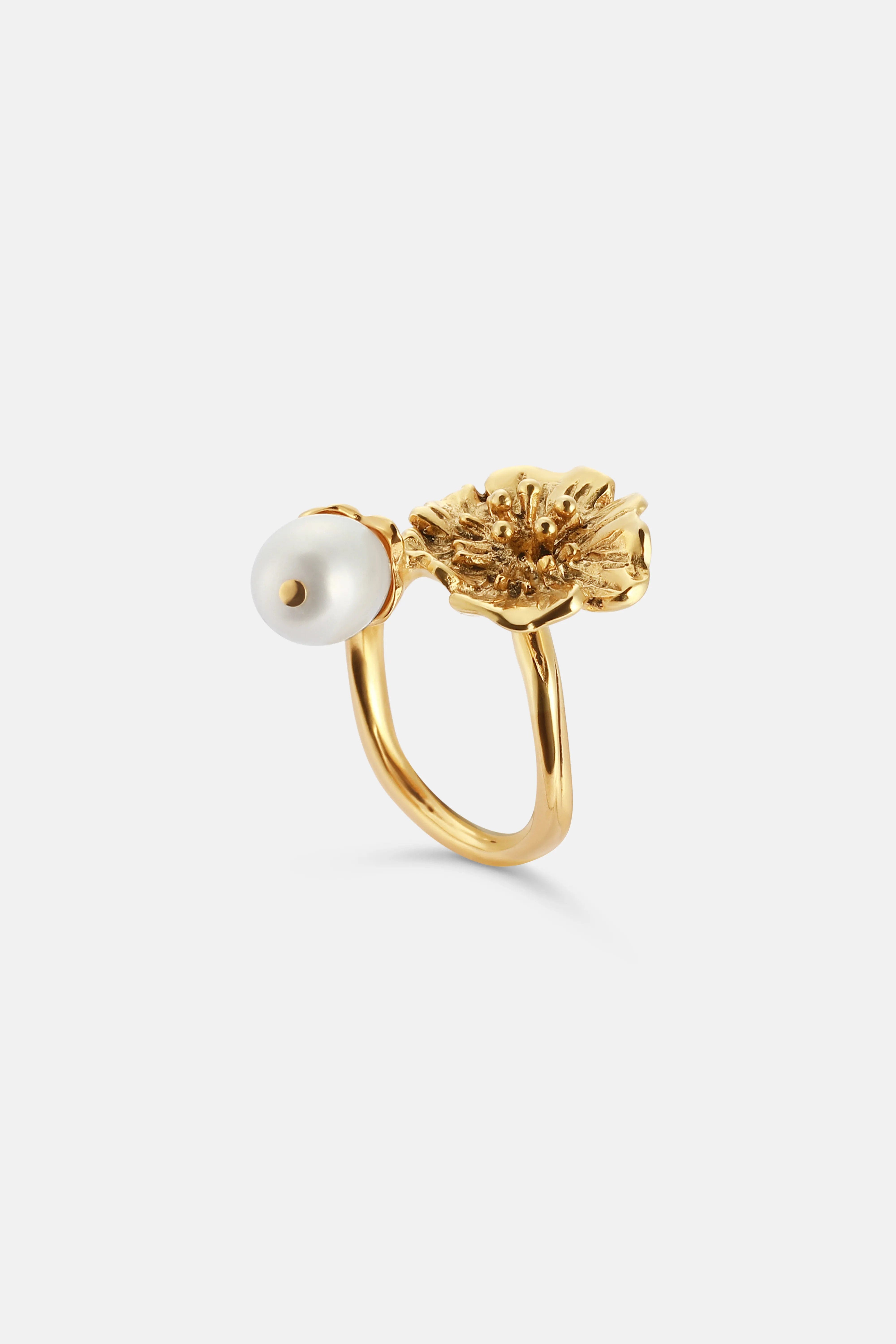 GOOSSENS PARIS Perle Fleur De Pavot Ring in Gold