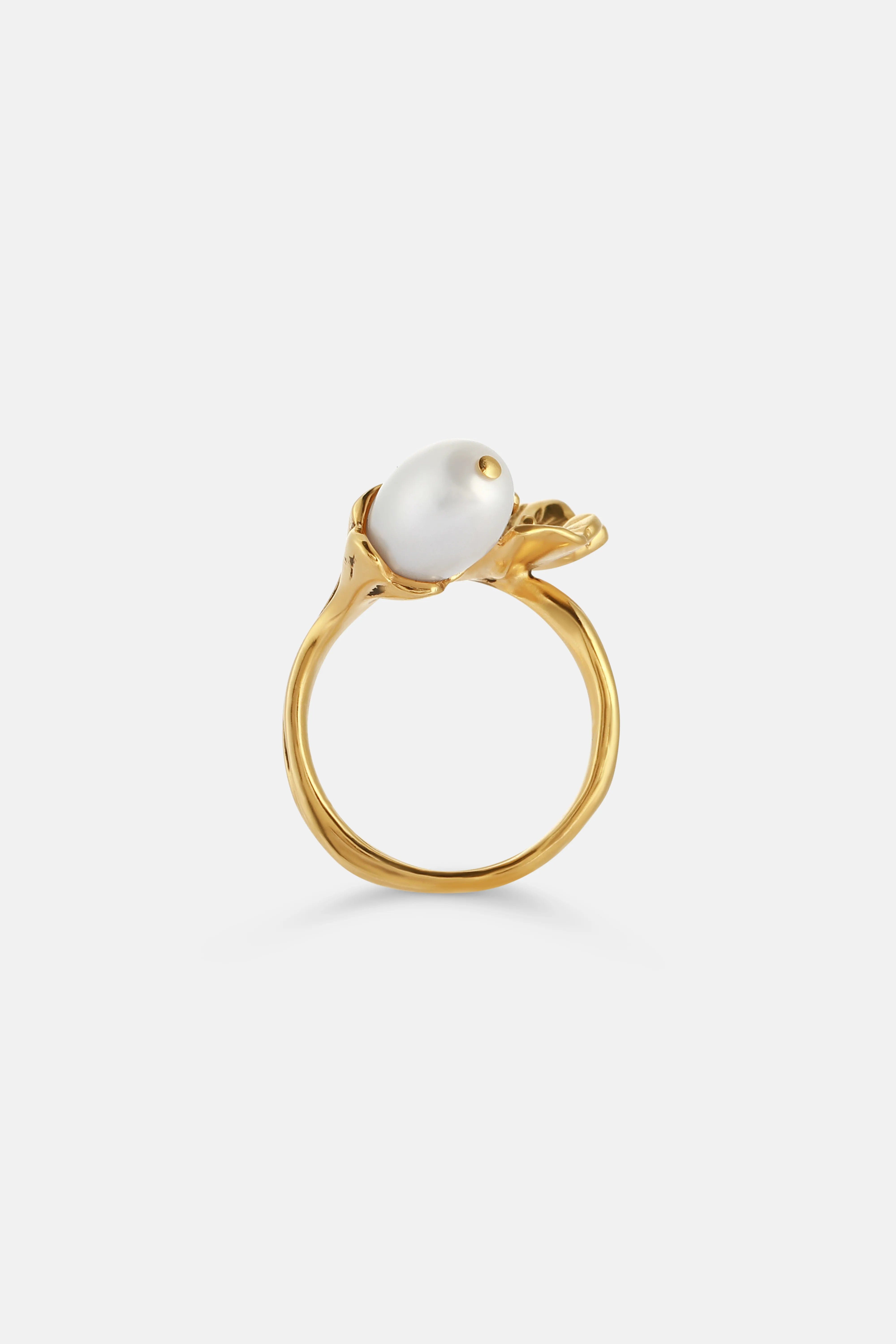 GOOSSENS PARIS Perle Fleur De Pavot Ring in Gold
