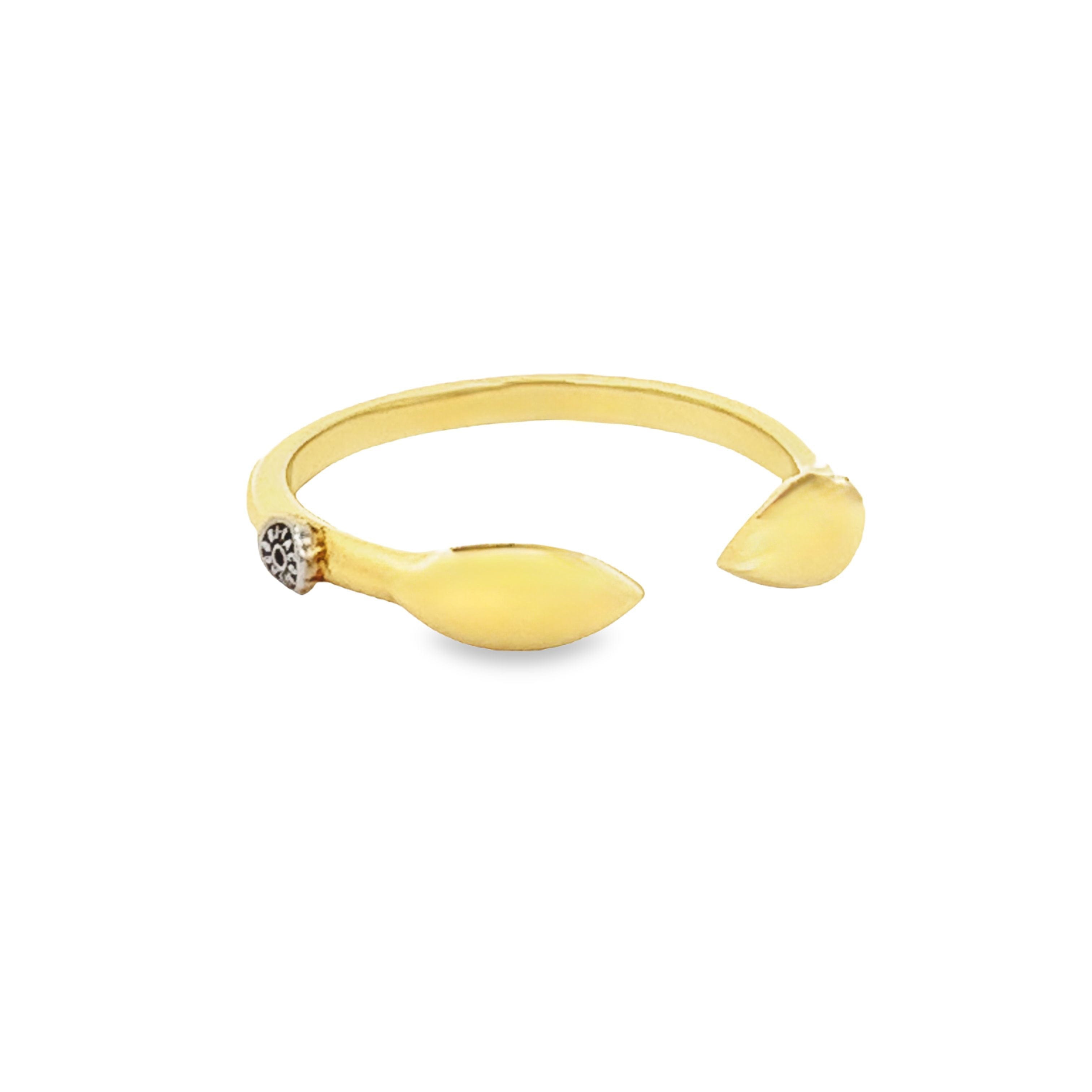 Tacori 18k Yellow Gold Marquise Design Ring