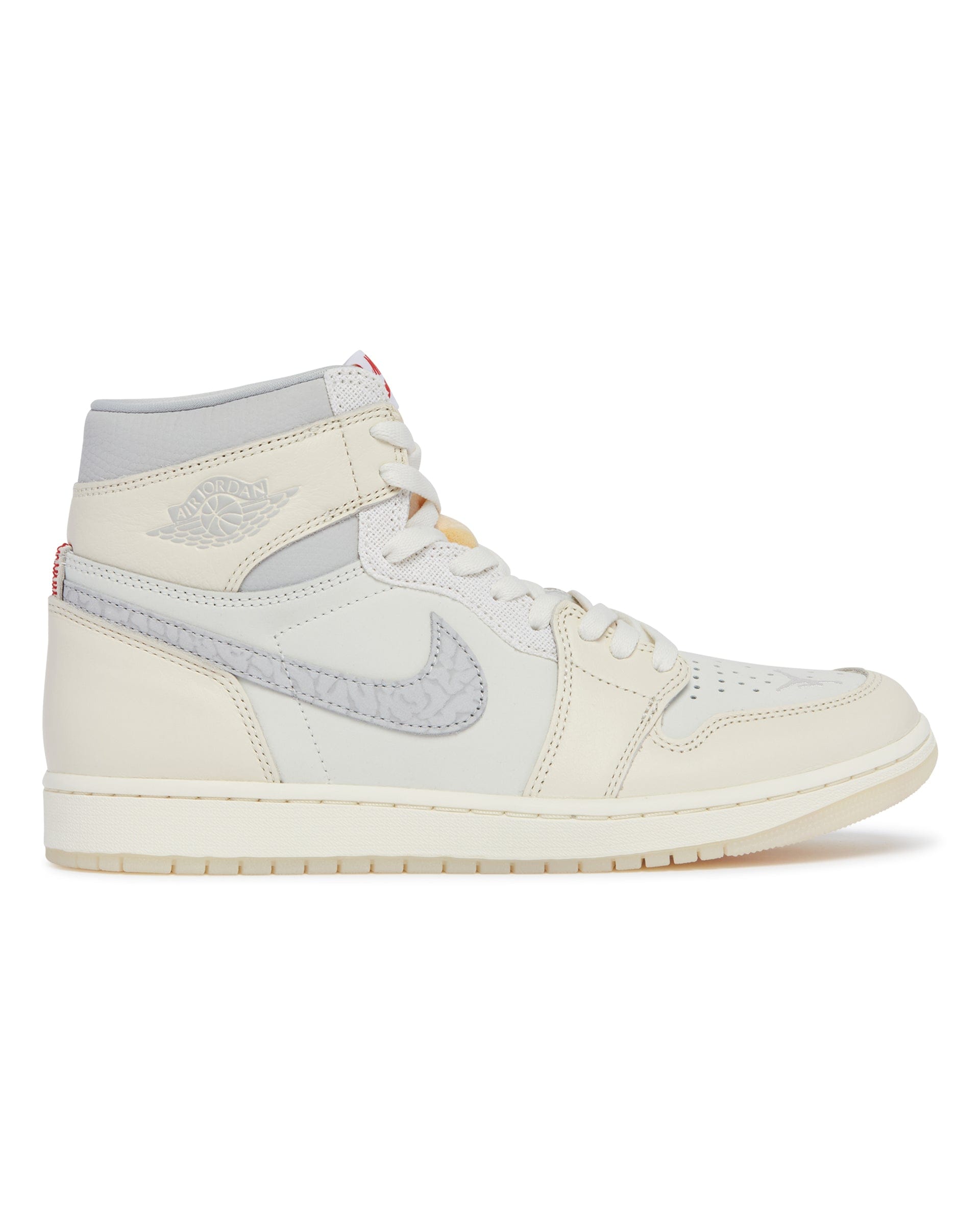 Nike Sneakers Air Jordan 1 Retro High OG Beige