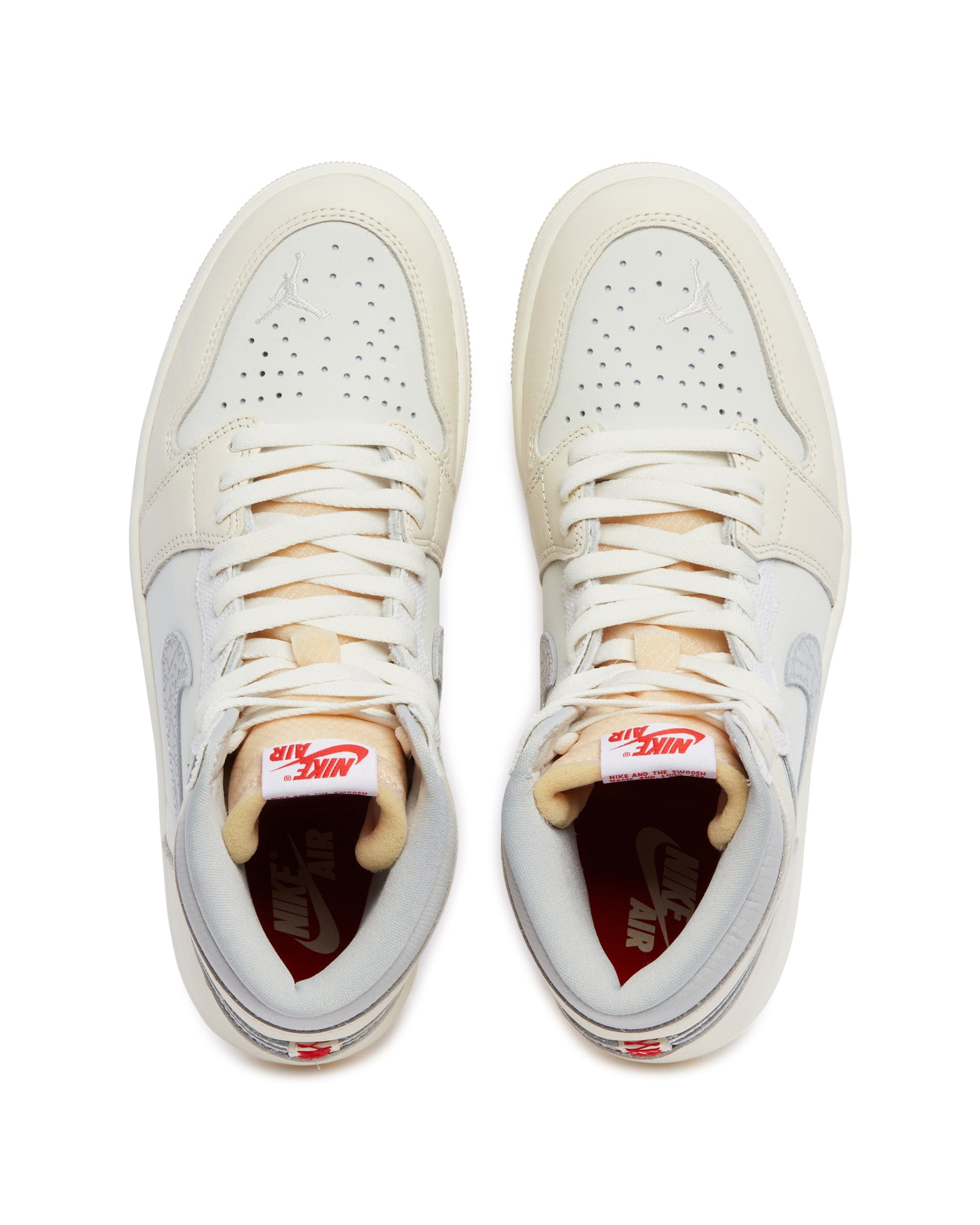 Nike Sneakers Air Jordan 1 Retro High OG Beige