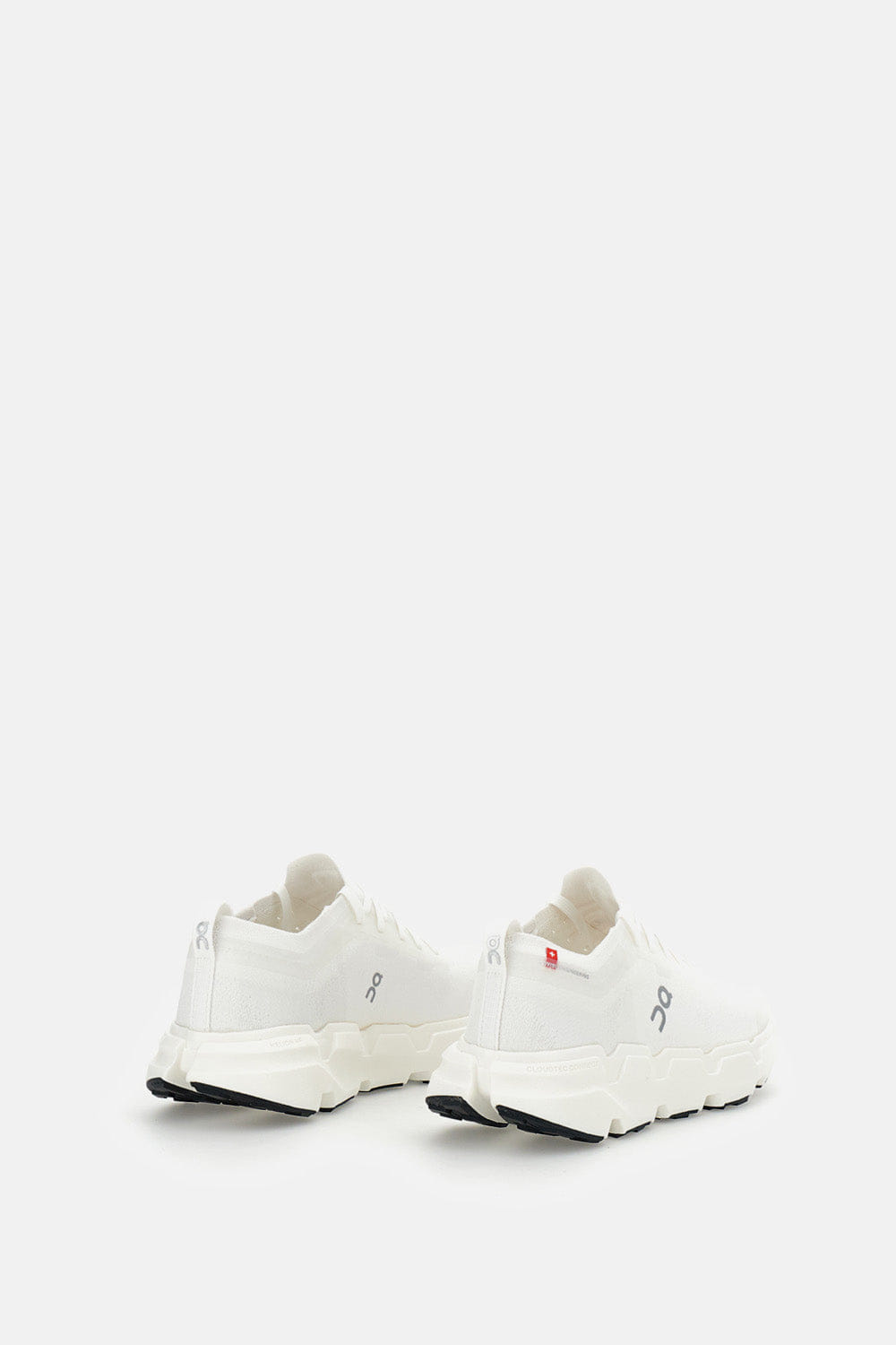 On Running CLOUDSOMA SNEAKERS