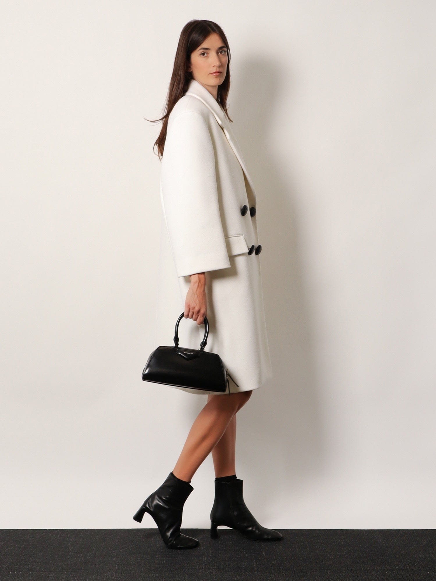 Givenchy Antigona Small leather crossbody bag
