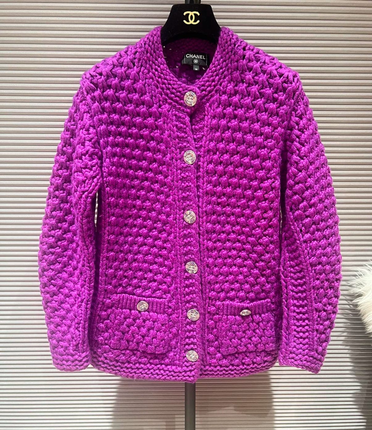 CHANEL 22A PURPLE CARDIGAN 36 FT101603