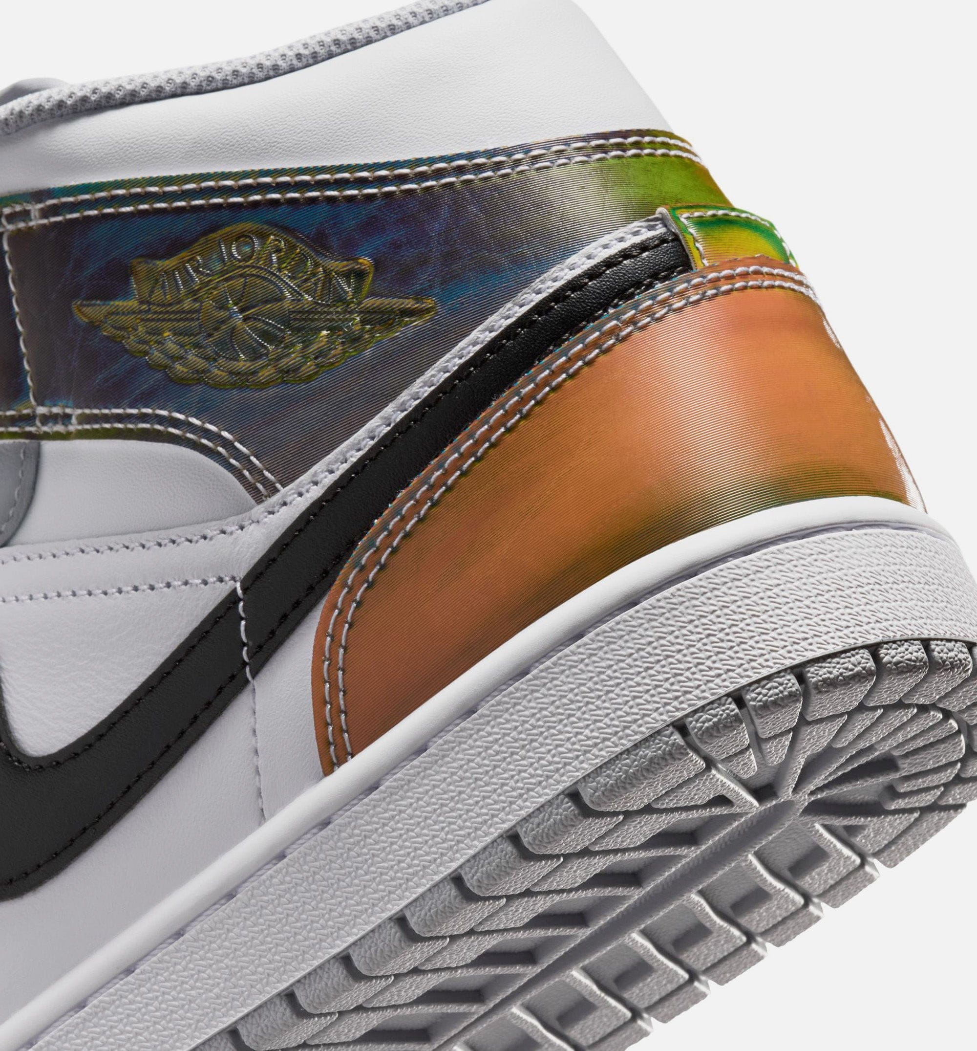 Air Jordan 1 Mid SE Mens Lifestyle Shoe - Black/White/Wolf Grey