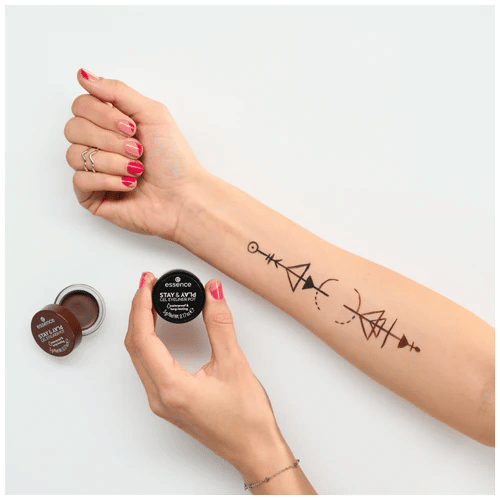 Essence Stay & Play Gel Eyeliner Pot 01 Black