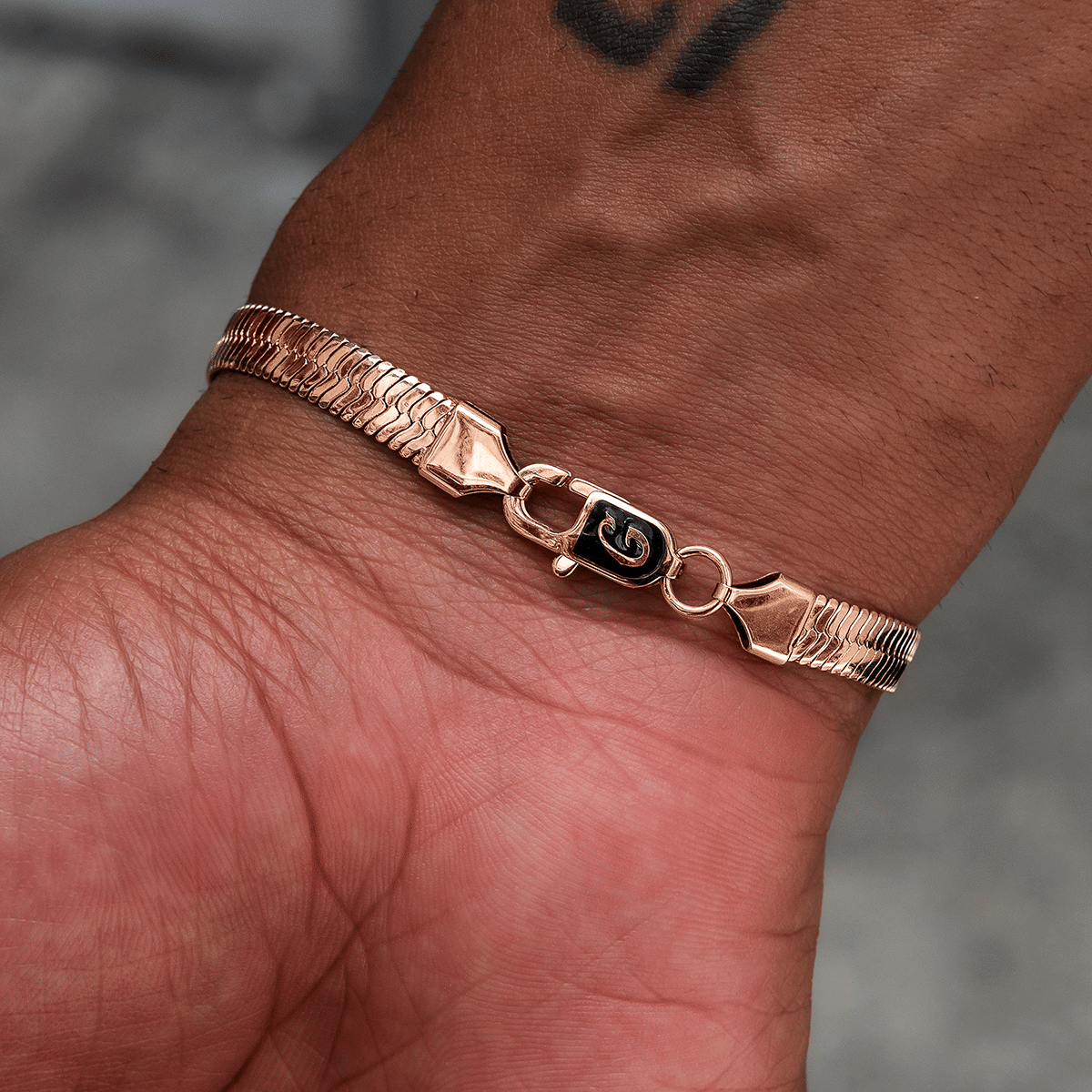 GLD PROMO Herringbone Bracelet in Rose Gold - 6mm