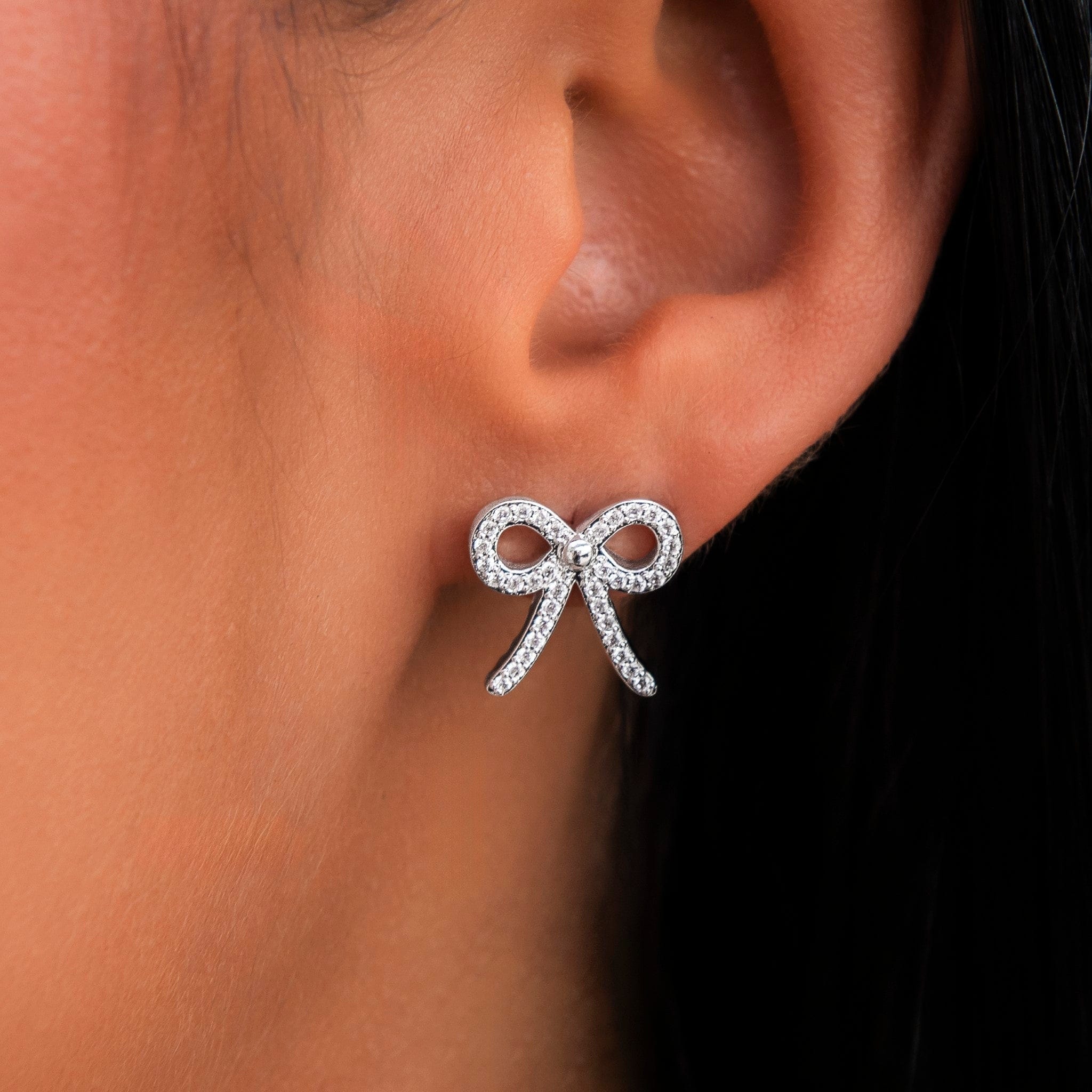 GLD PROMO - WOMEN Diamond Bow Stud Earrings in White Gold