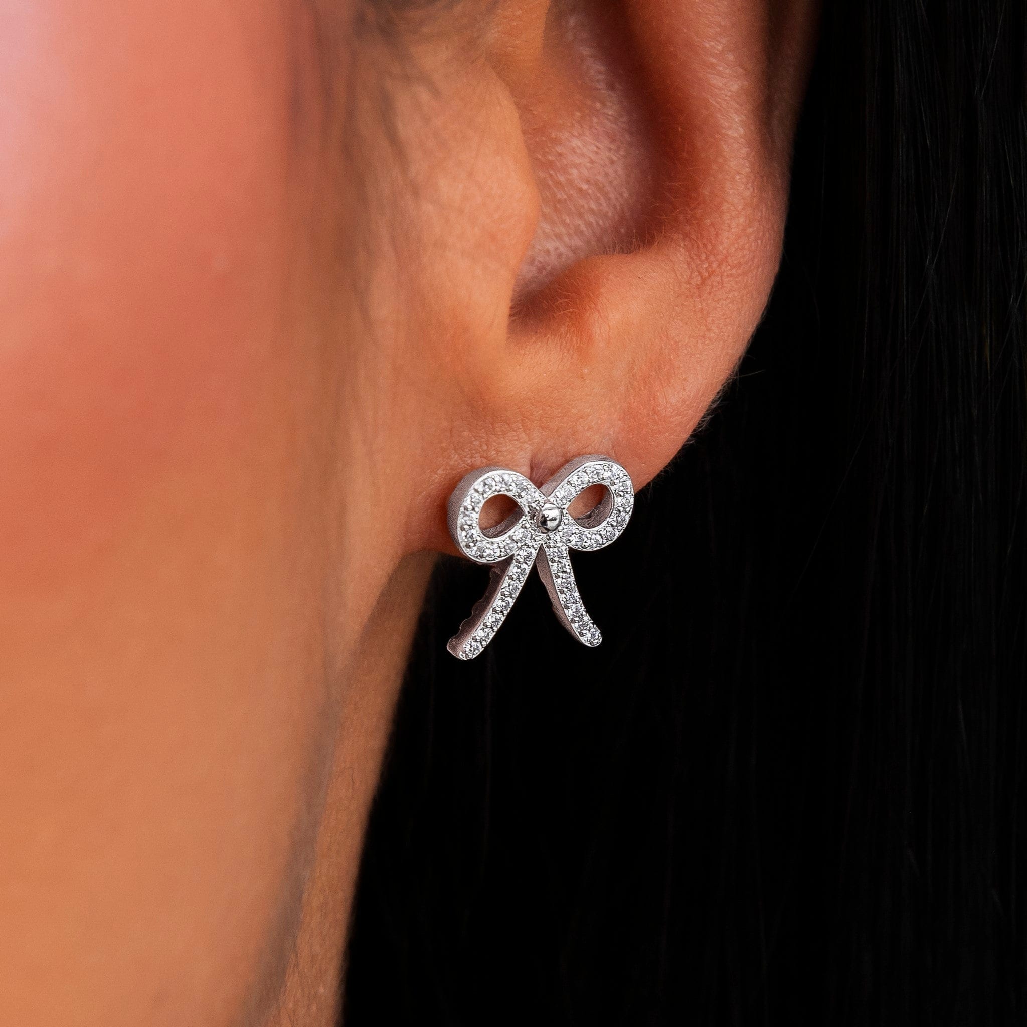 GLD PROMO - WOMEN Diamond Bow Stud Earrings in White Gold