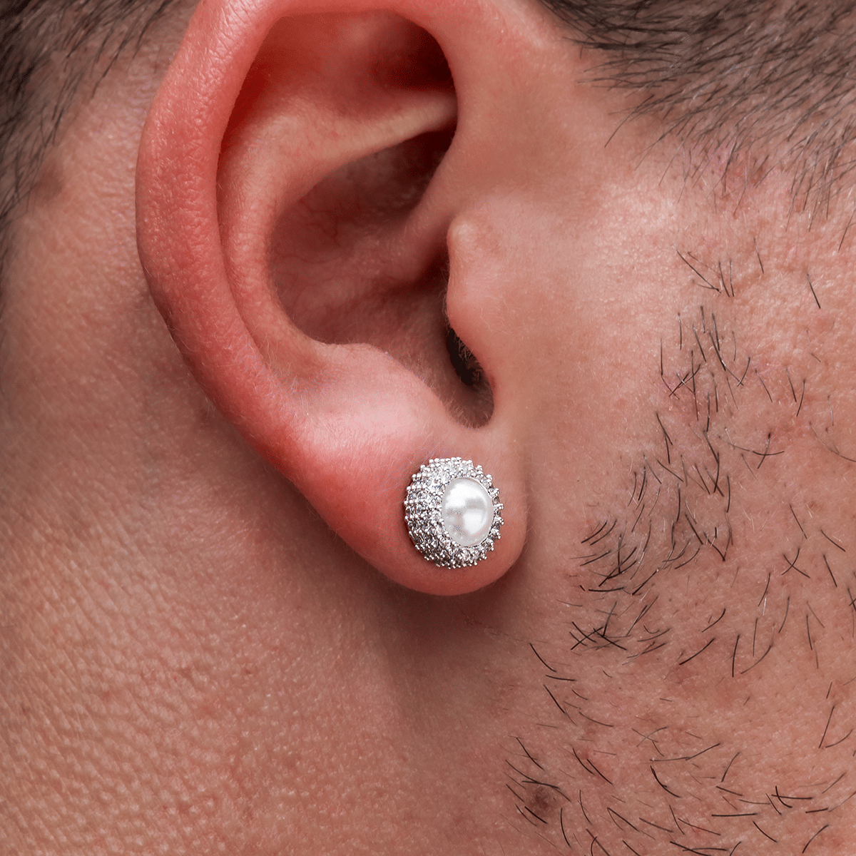 GLD PROMO Halo Pearl Stud Earrings