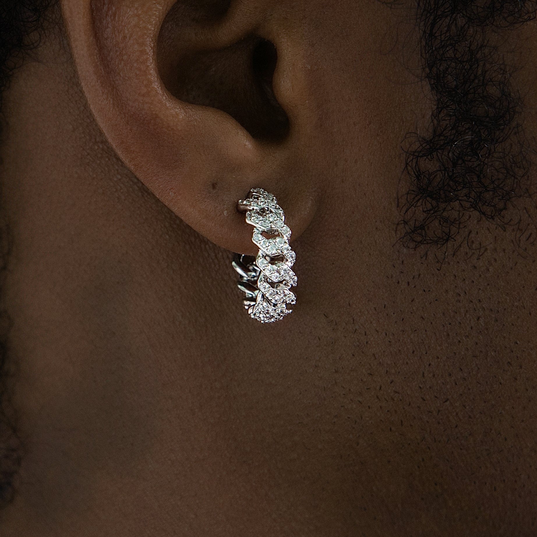 GLD Men Huggie Diamond Prong Hoop Earrings in White Gold