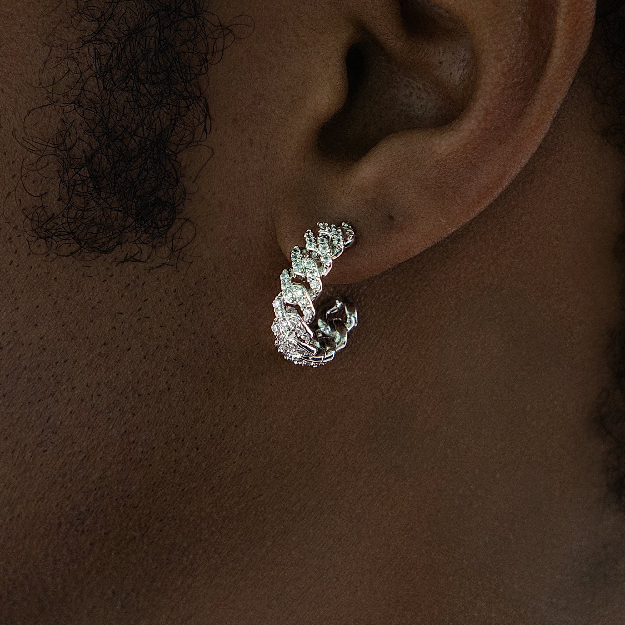 GLD Men Huggie Diamond Prong Hoop Earrings in White Gold