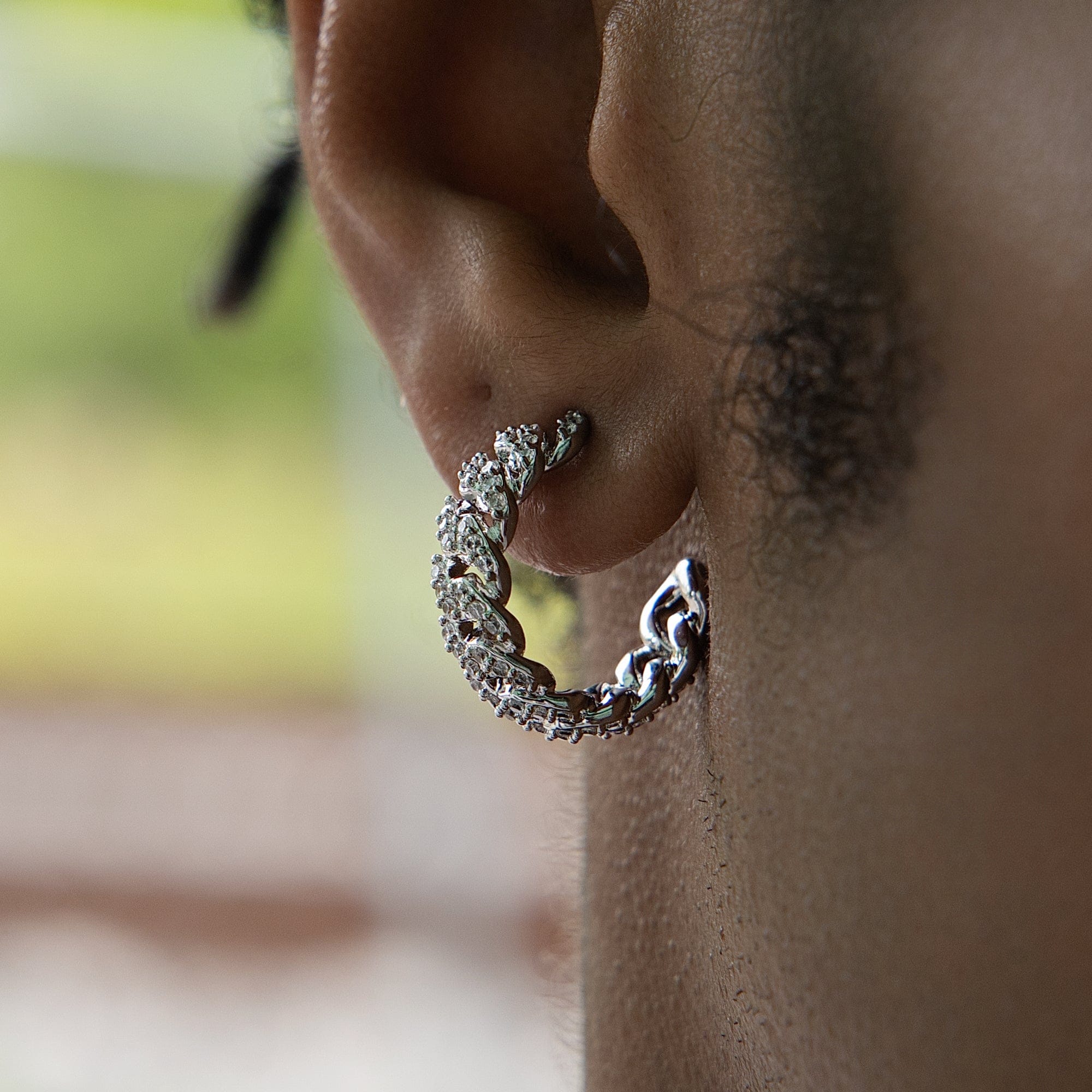 GLD Men Huggie Diamond Prong Hoop Earrings in White Gold