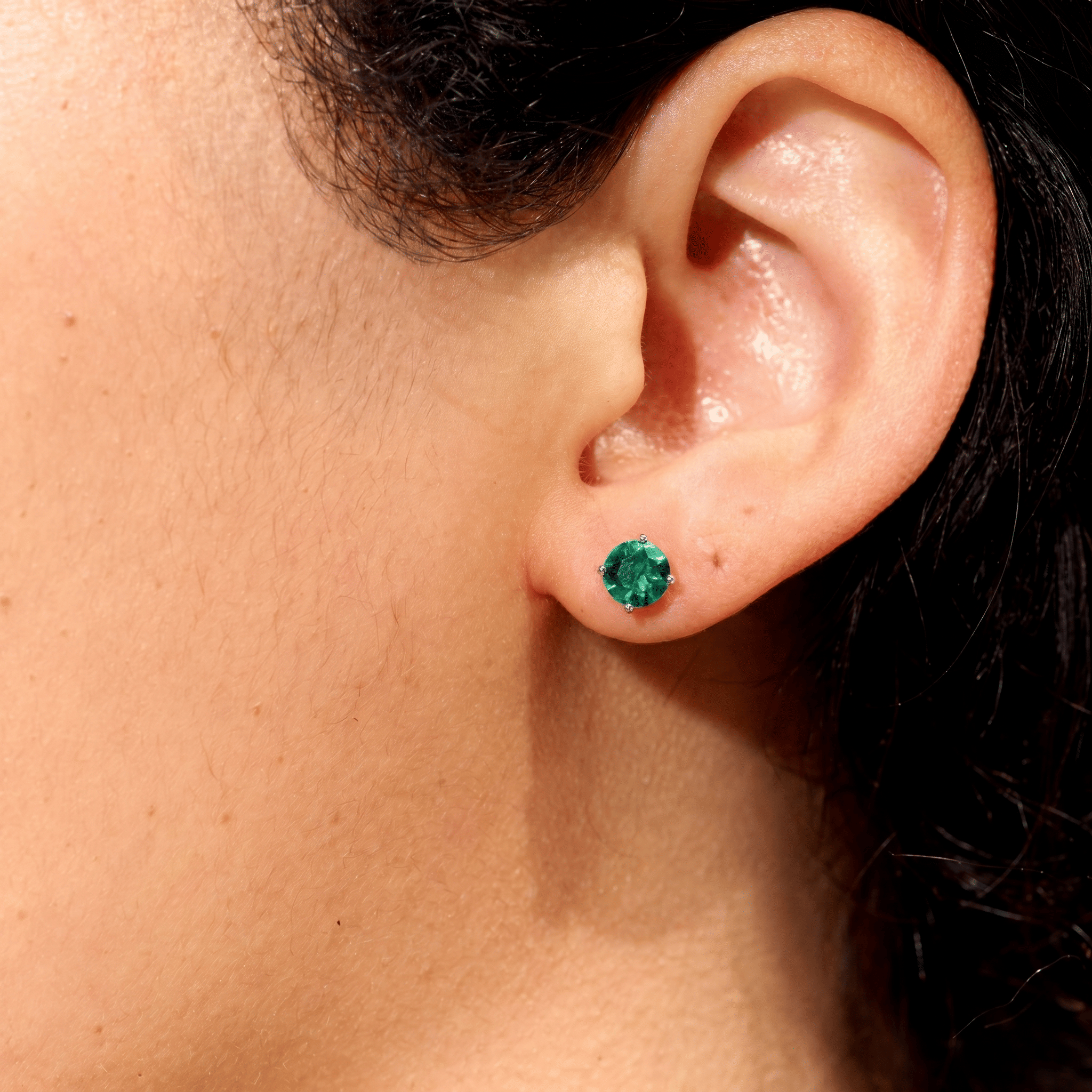 GLD Women Emerald Round Cut Stud Earring in White Gold - 5mm