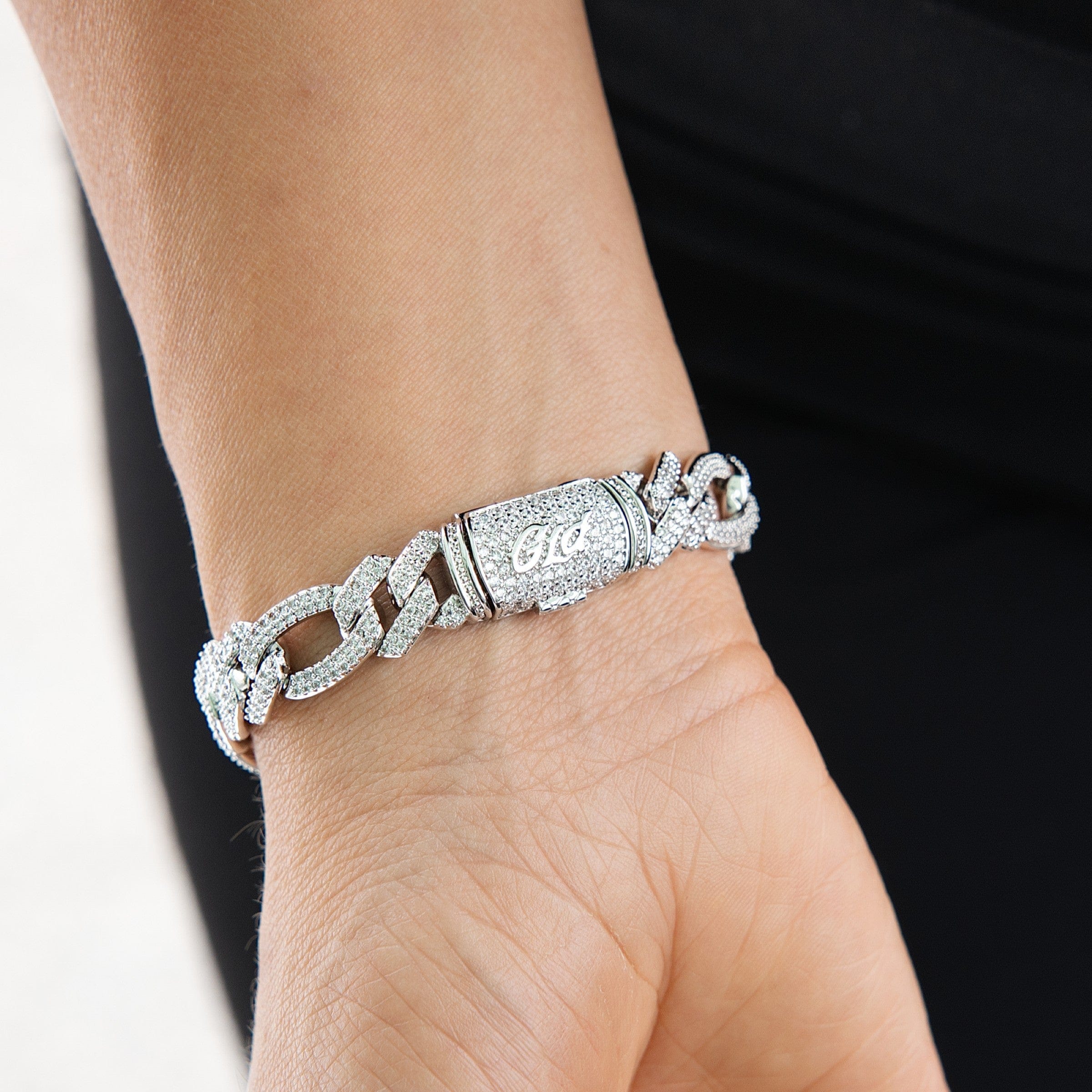 GLD Women Diamond Figaro Chain Bracelet in White Gold - 10mm