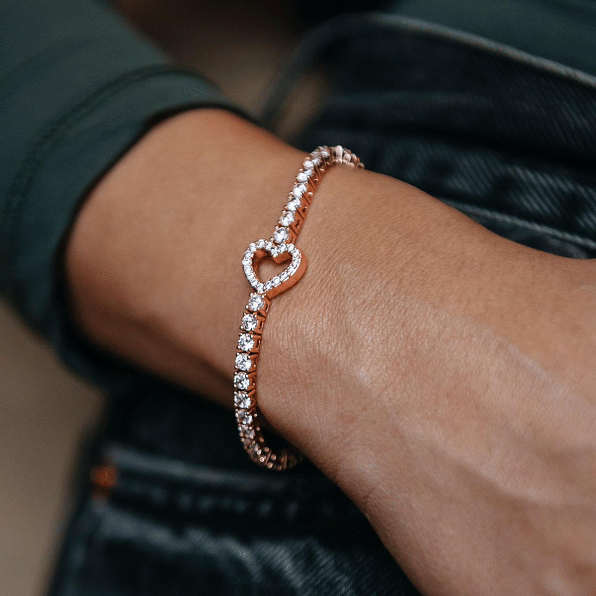 GLD PROMO - WOMEN Heart Tennis Bracelet in Rose Gold