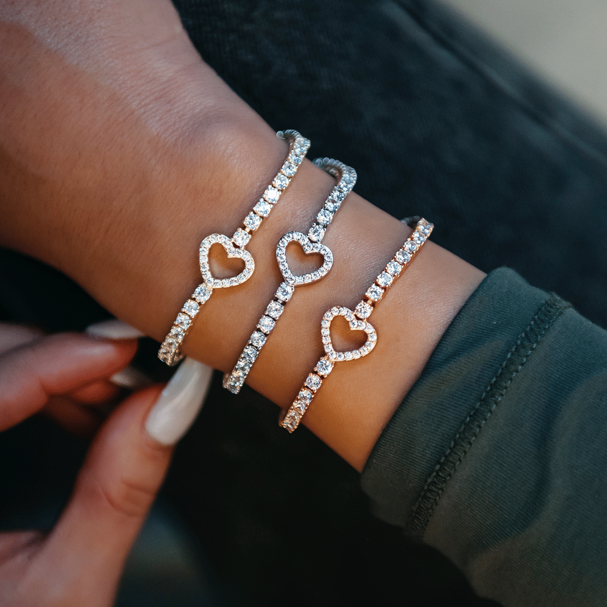 GLD PROMO - WOMEN Heart Tennis Bracelet in Rose Gold