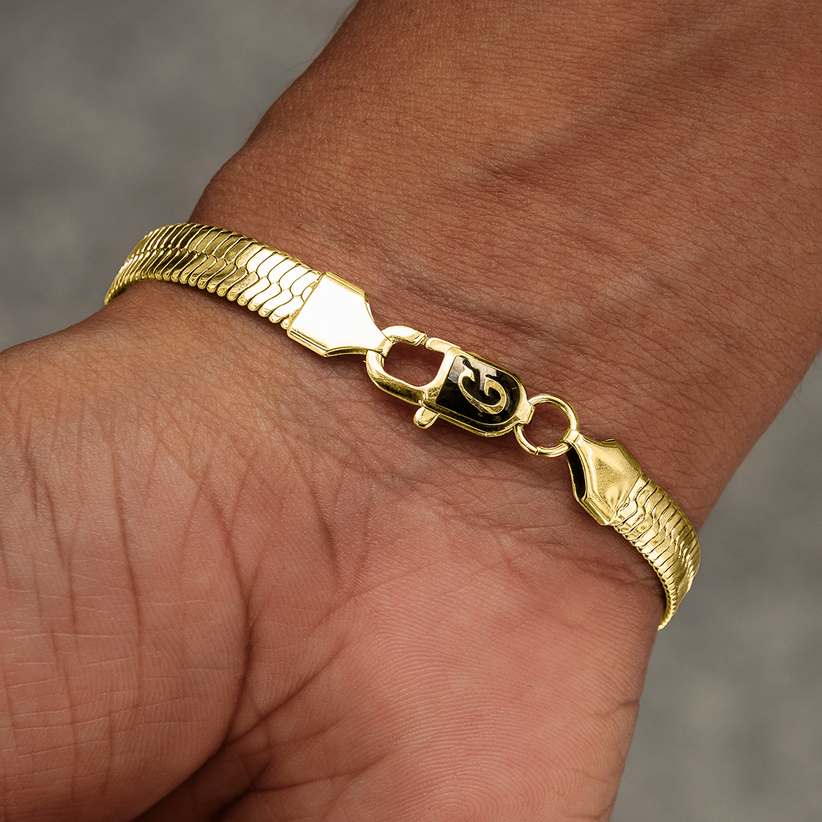 GLD PROMO SETS - WOMEN Herringbone Bracelet in Yellow Gold- 8mm