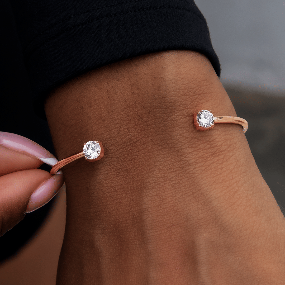 GLD PROMO SETS - WOMEN Open-Cuff Bracelet with Round Cut Stones in Rose Gold