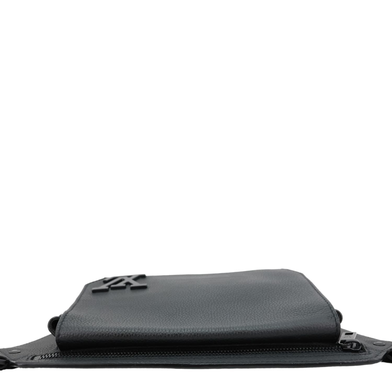 LOUIS VUITTON Aerogram Takeoff Sling Leather Crossbody Bag Black