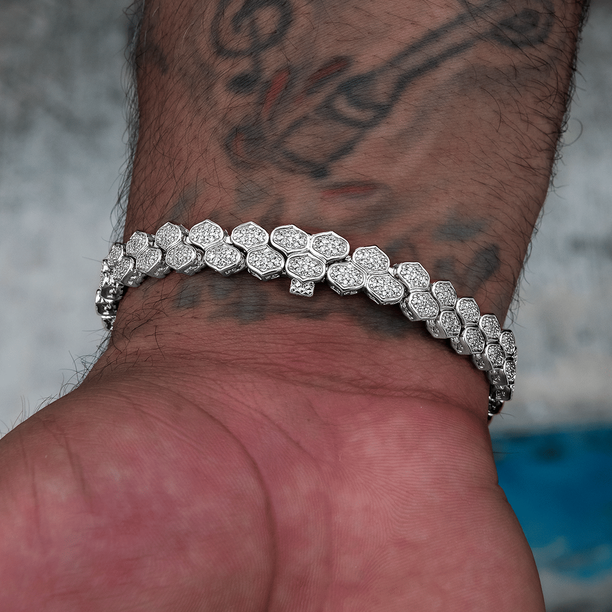 GLD PROMO Diamond Pave Flat Snake Link Bracelet in White Gold -4mm