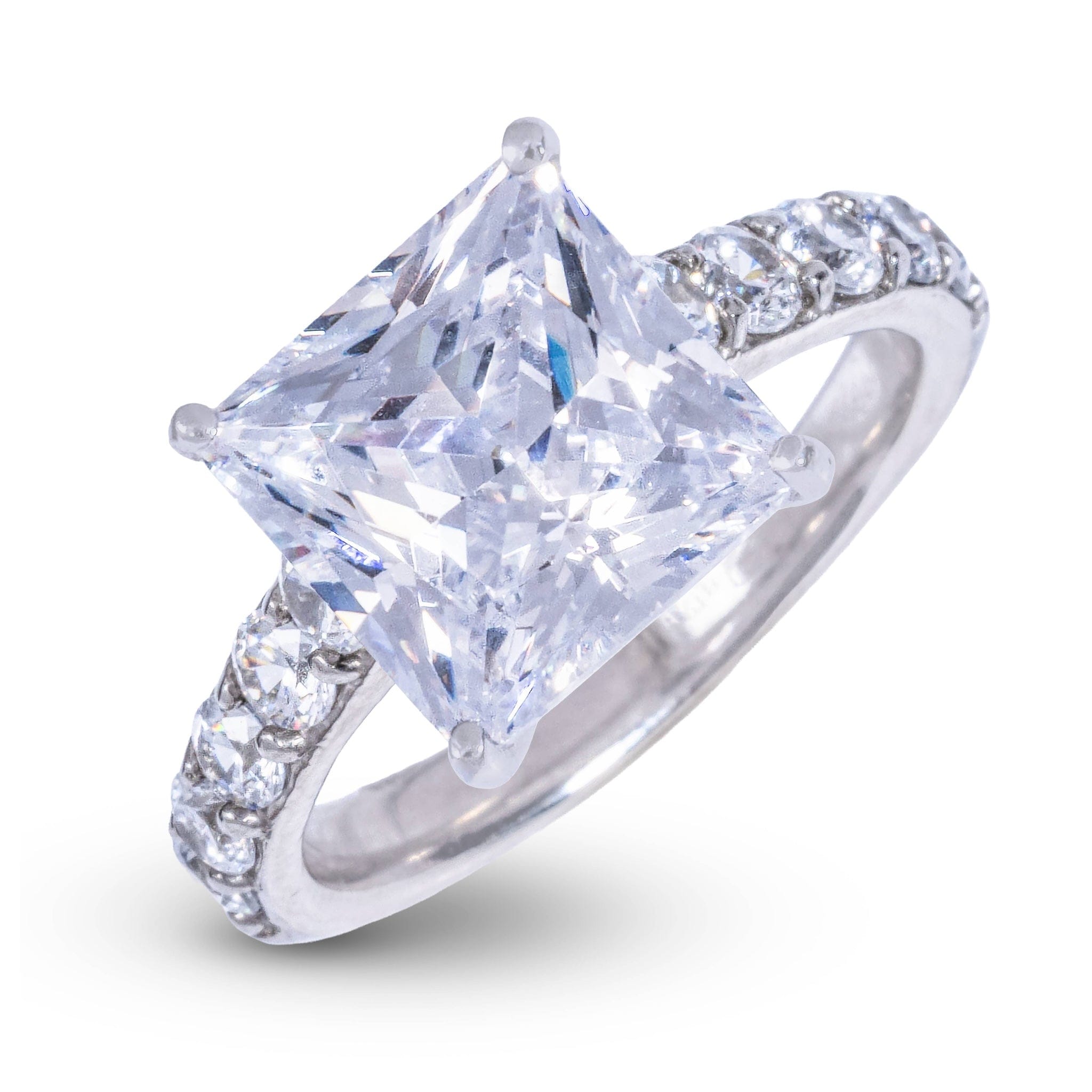 GLD Women Princess Stone Lab Diamond Engagement Ring in Platinum