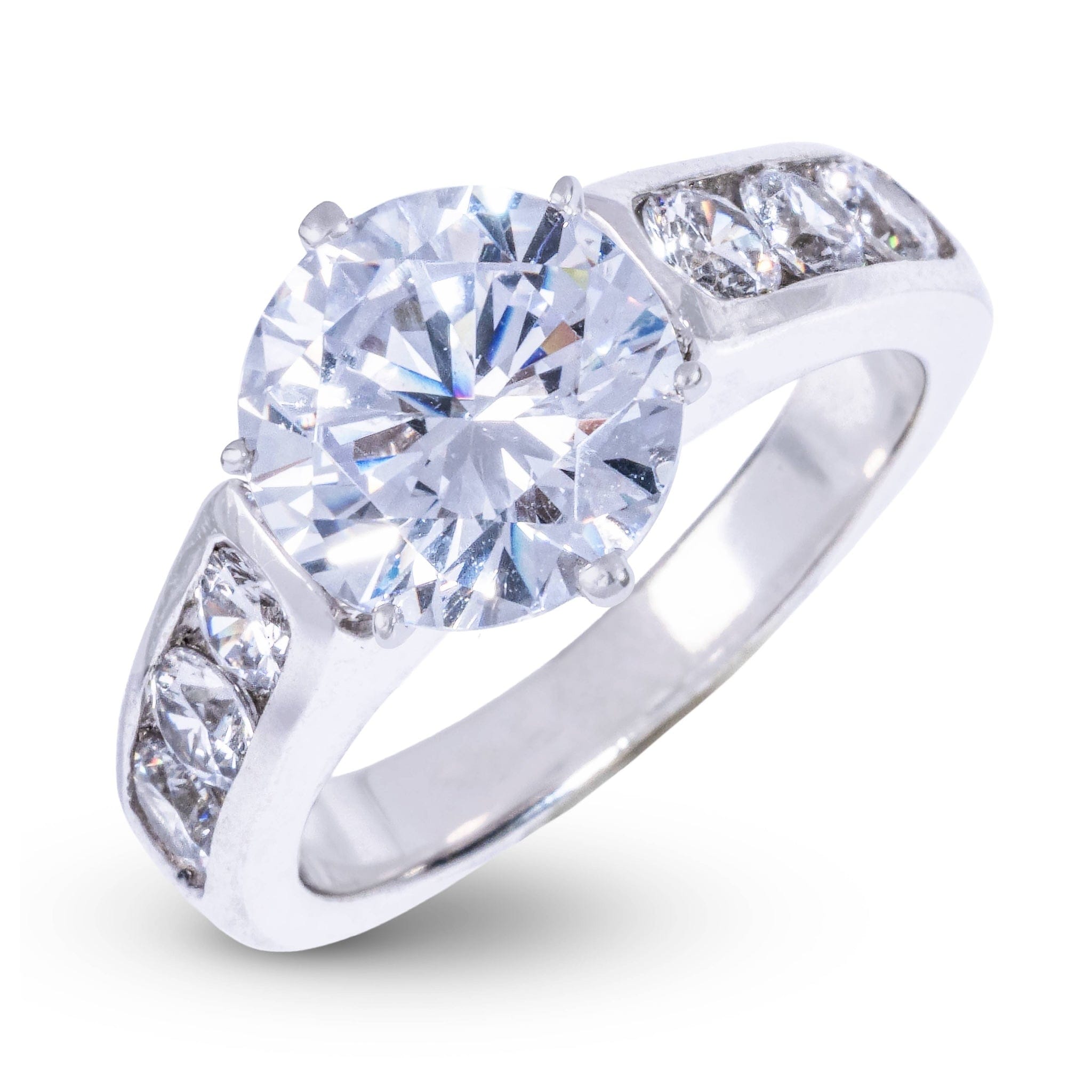 GLD Women Round Stone Thick Lab Diamond Engagement Ring in Platinum